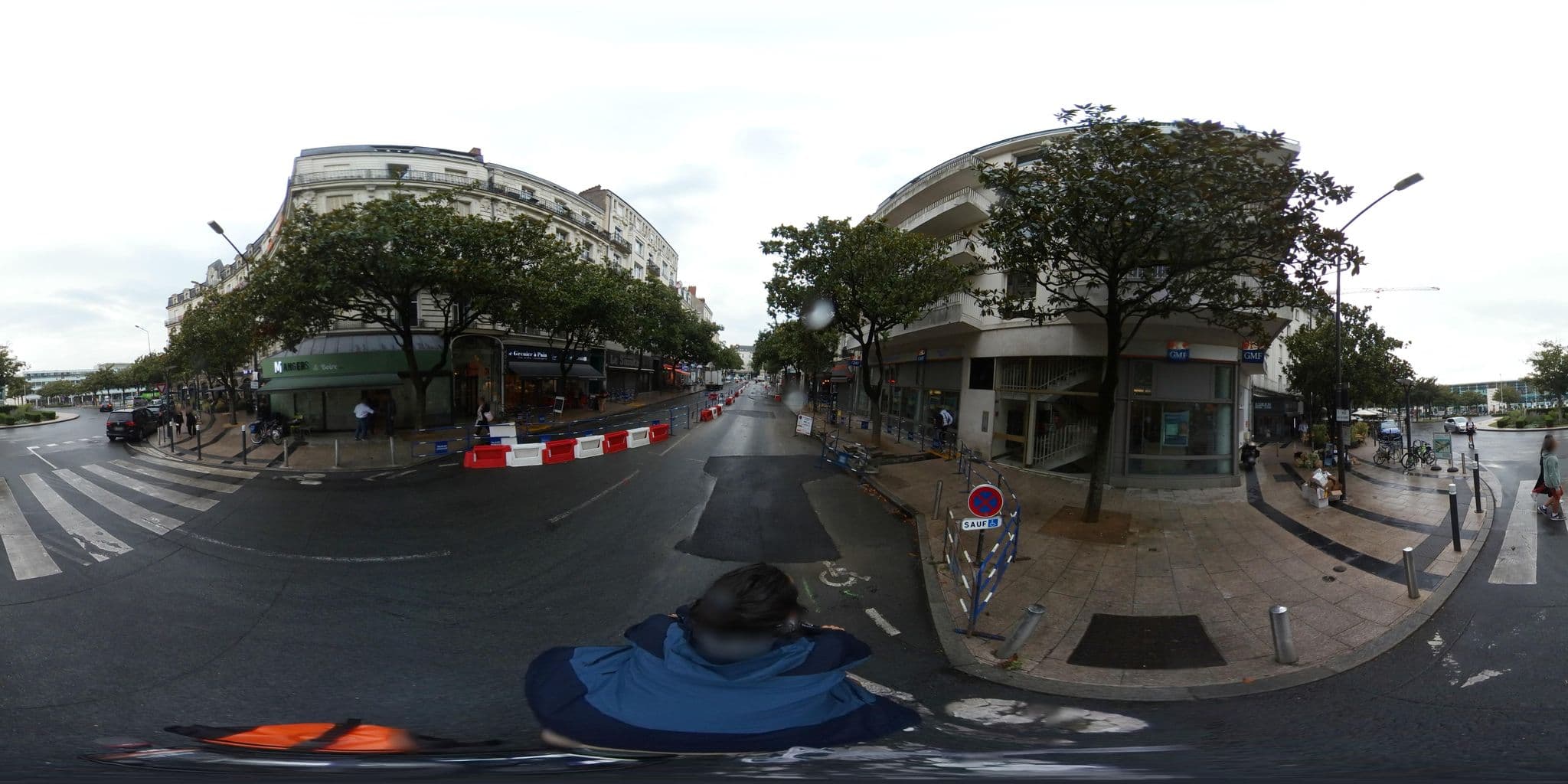 Street view near Grand Hôtel de la Gare, Angers — © c_mobilite (CC BY-SA · Mapillary)