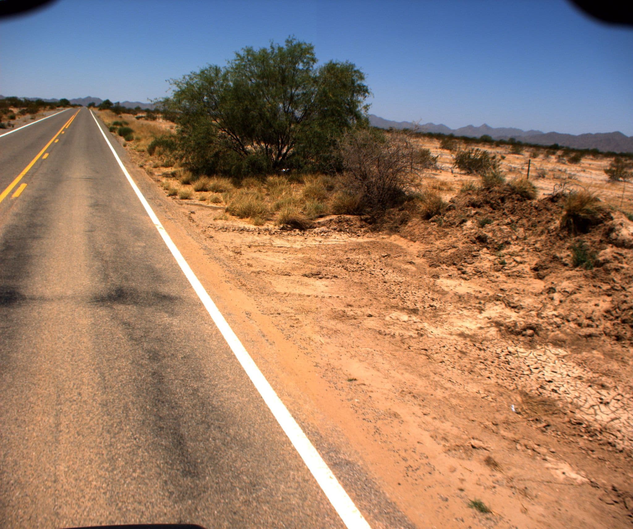 Street view near La Princesa, Maricopa — © adotgis (CC BY-SA · Mapillary)