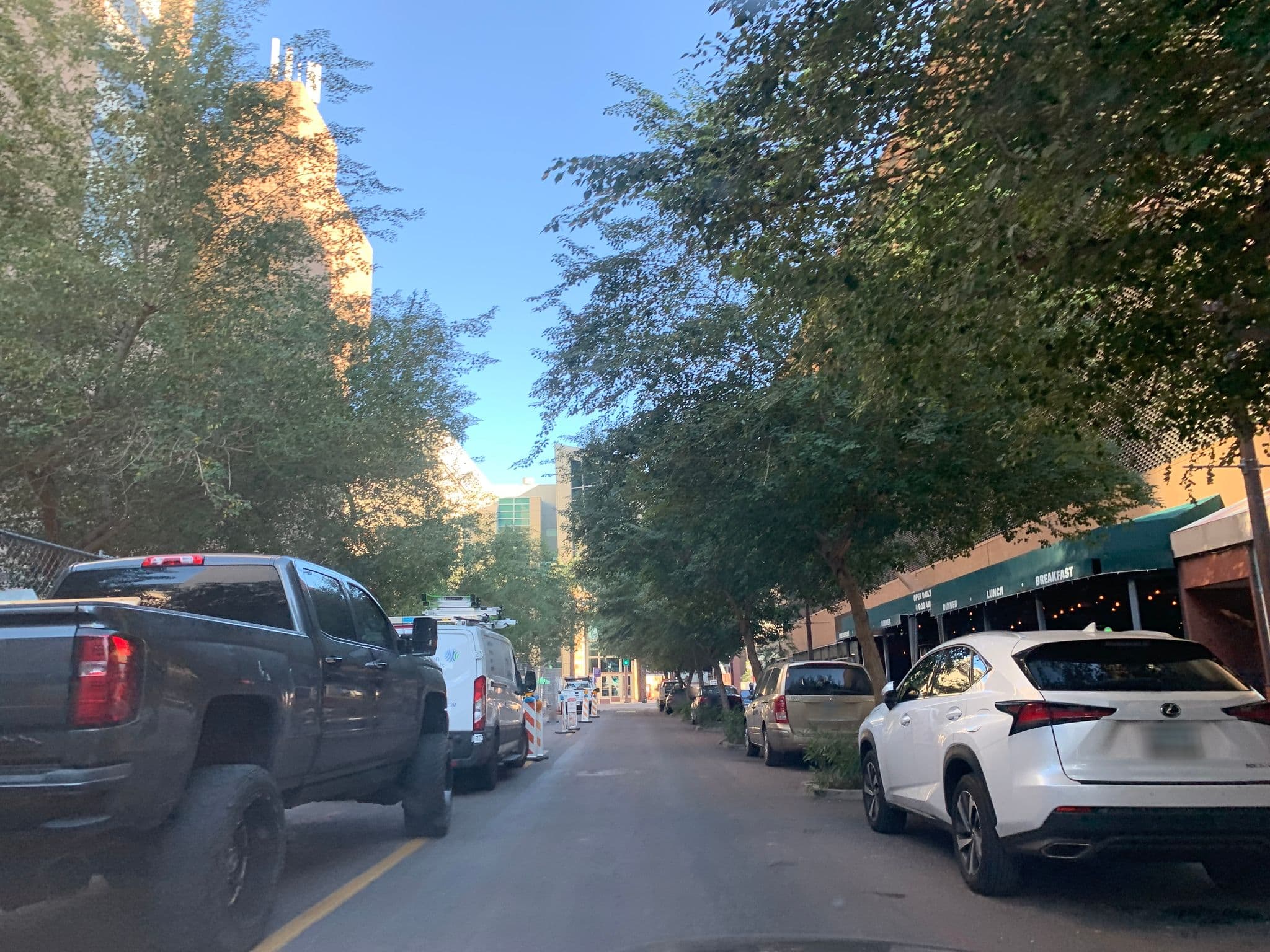 Street view near Wyndem Hotel, Phoenix — © wb1960 (CC BY-SA · Mapillary)