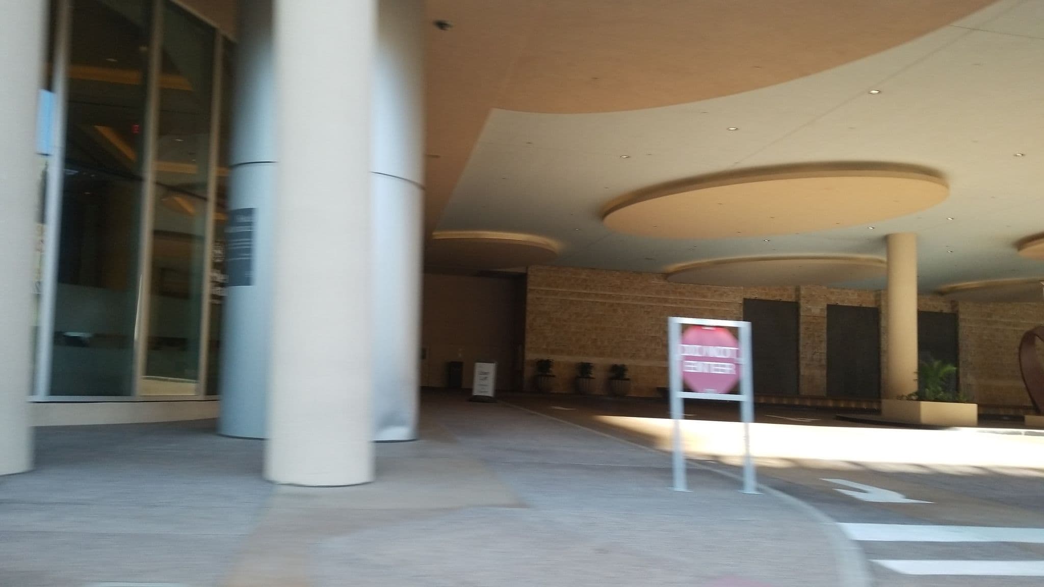 Street view near Sheraton Rooftop Pool, Phoenix — © drkludge (CC BY-SA · Mapillary)