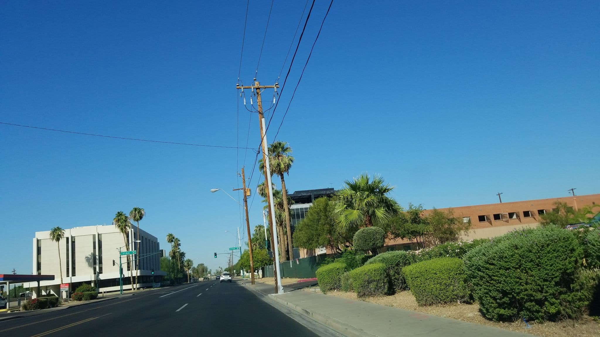 Street view near Poolside at the Phoenix Place Hotel & Suites, Encanto — © drkludge (CC BY-SA · Mapillary)