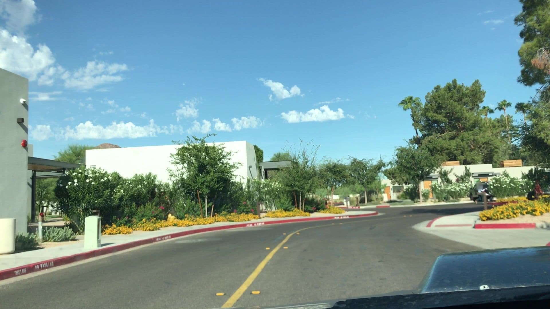 Street view near Andaz, Paradise Valley — © lvl5 (CC BY-SA · Mapillary)