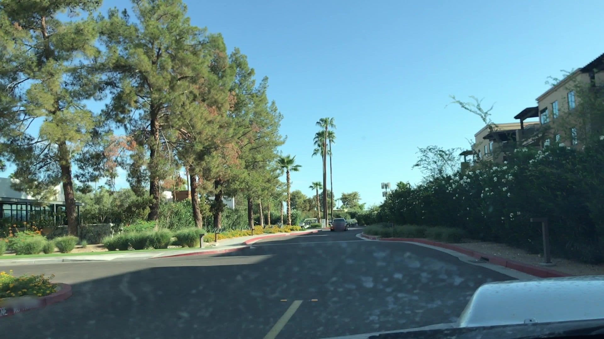 Street view near Cottonwoods resort room 202, Paradise Valley — © lvl5 (CC BY-SA · Mapillary)