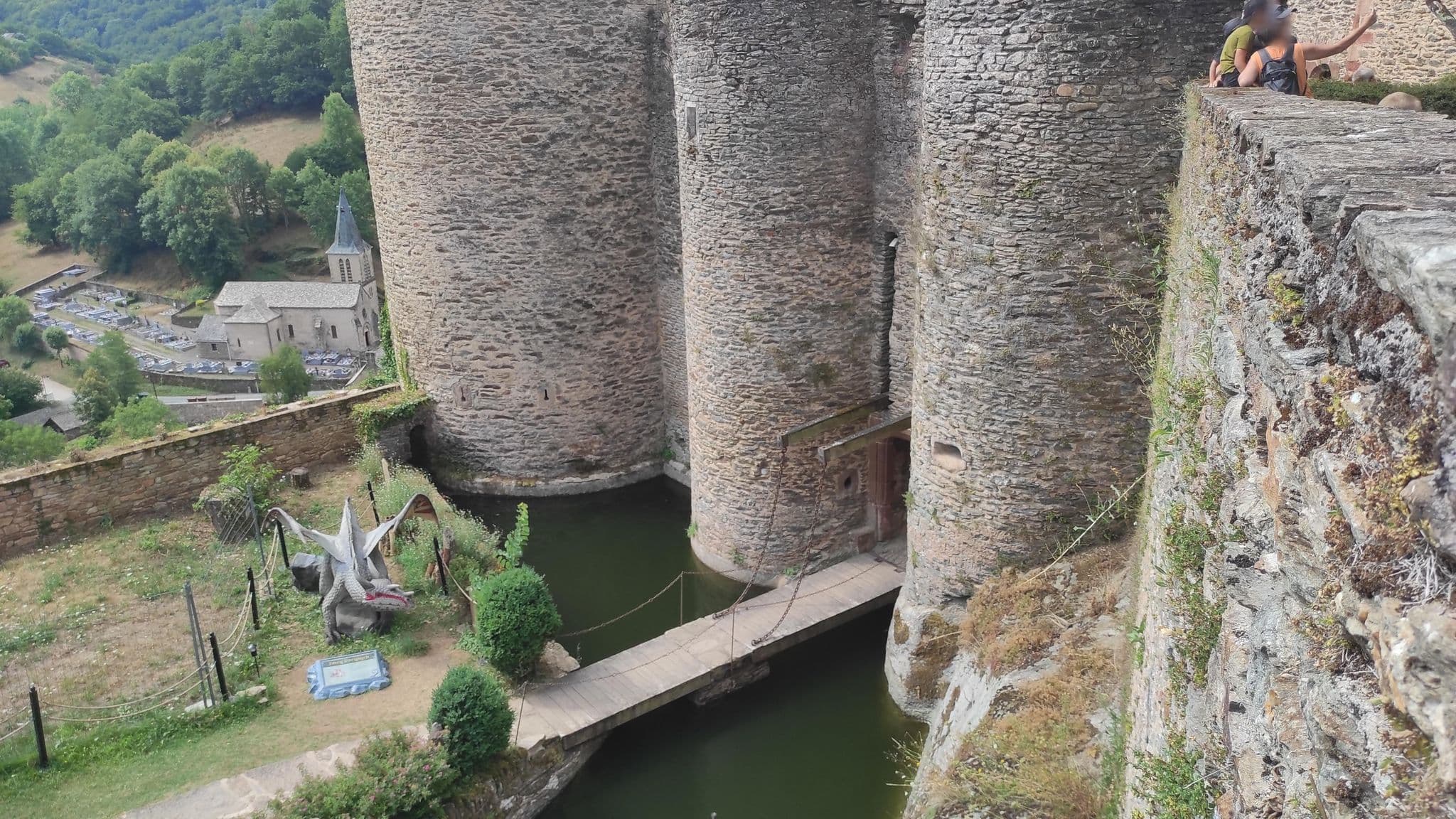 Street view near Suite Royale - Château de Belcastel, Rignac — © yod4z (CC BY-SA · Mapillary)