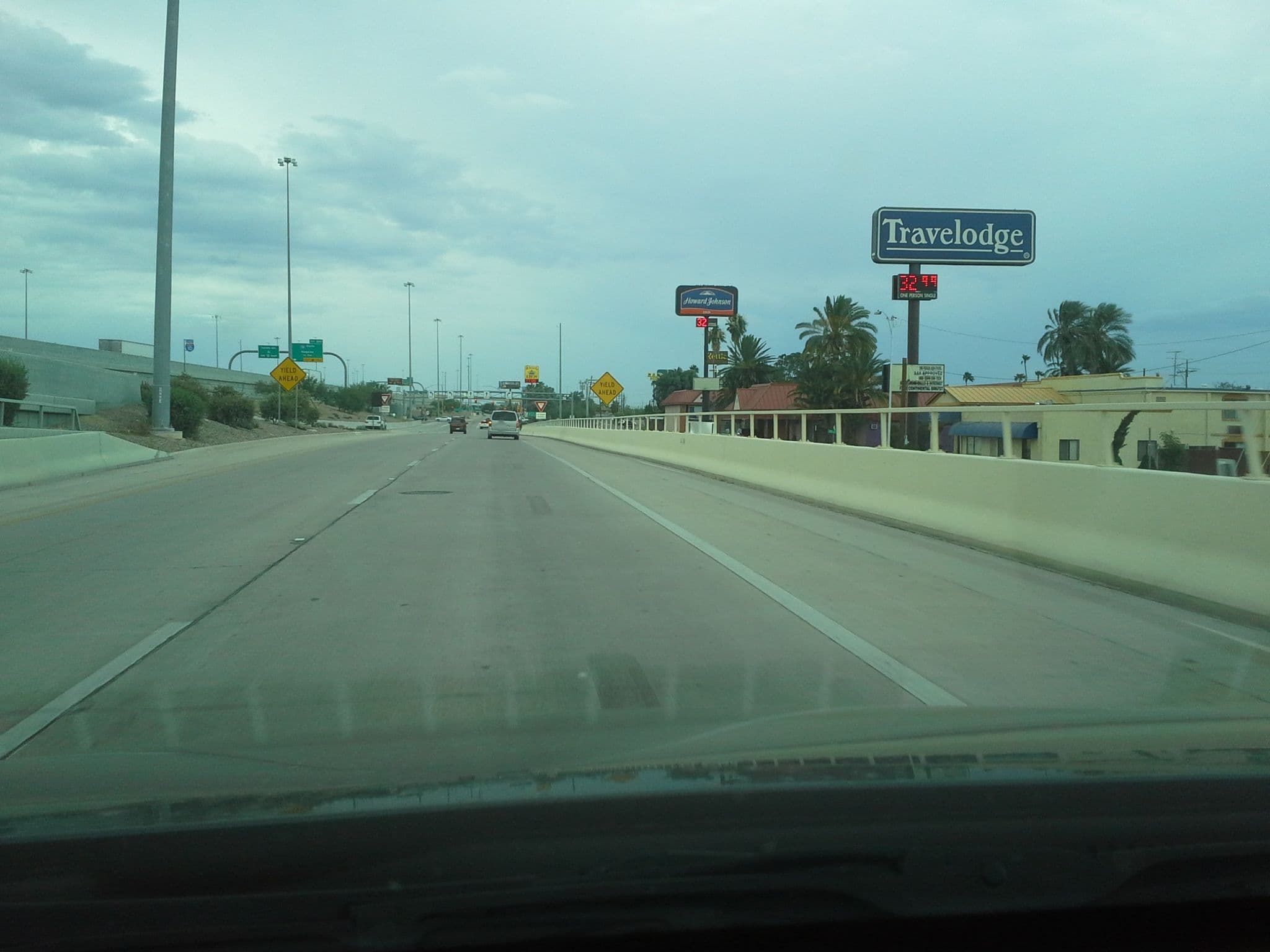 Street view near Tuxon Pool, South Tucson — © drkludge (CC BY-SA · Mapillary)