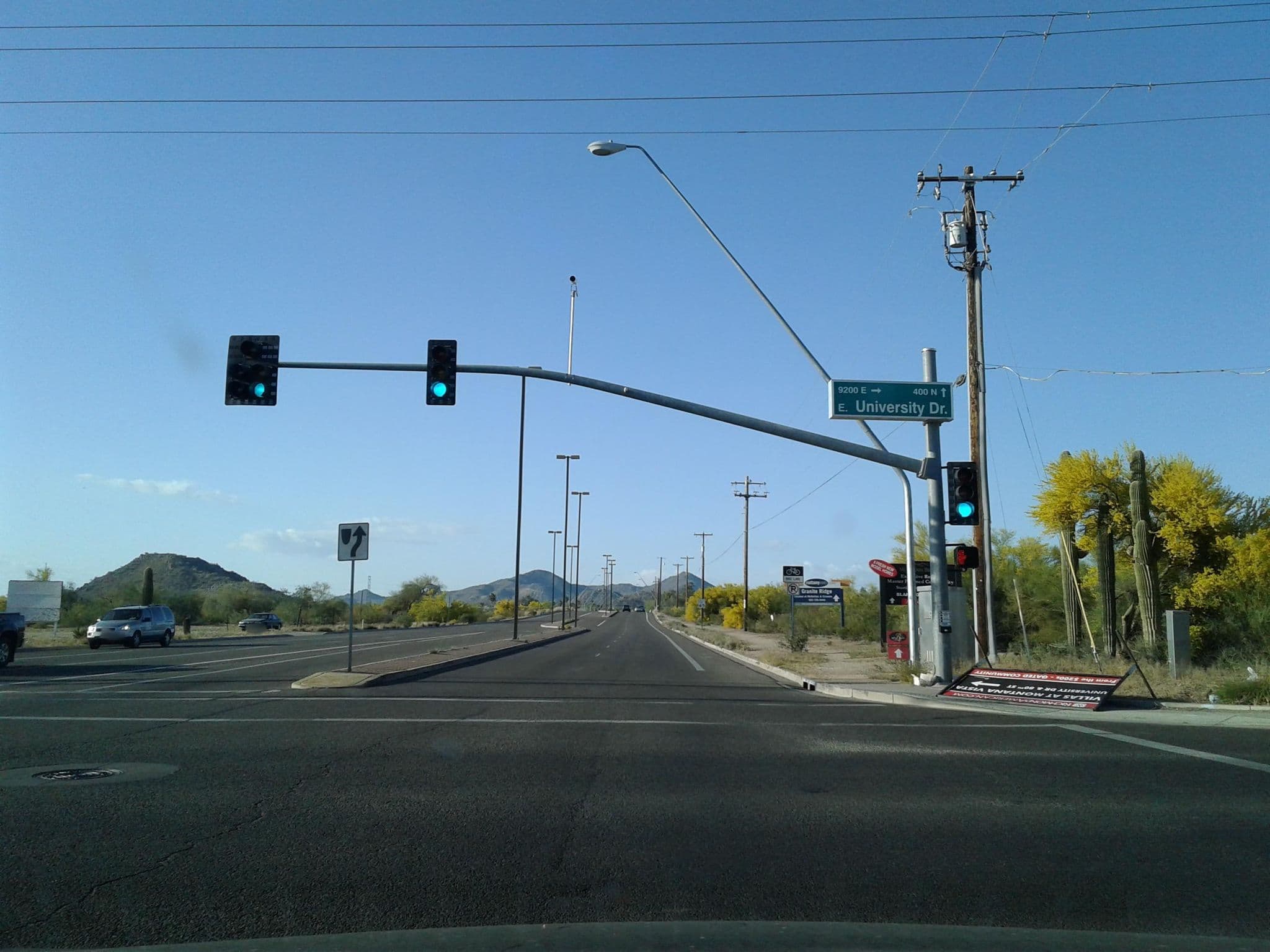 Street view near Guatas, Apache Junction — © drkludge (CC BY-SA · Mapillary)