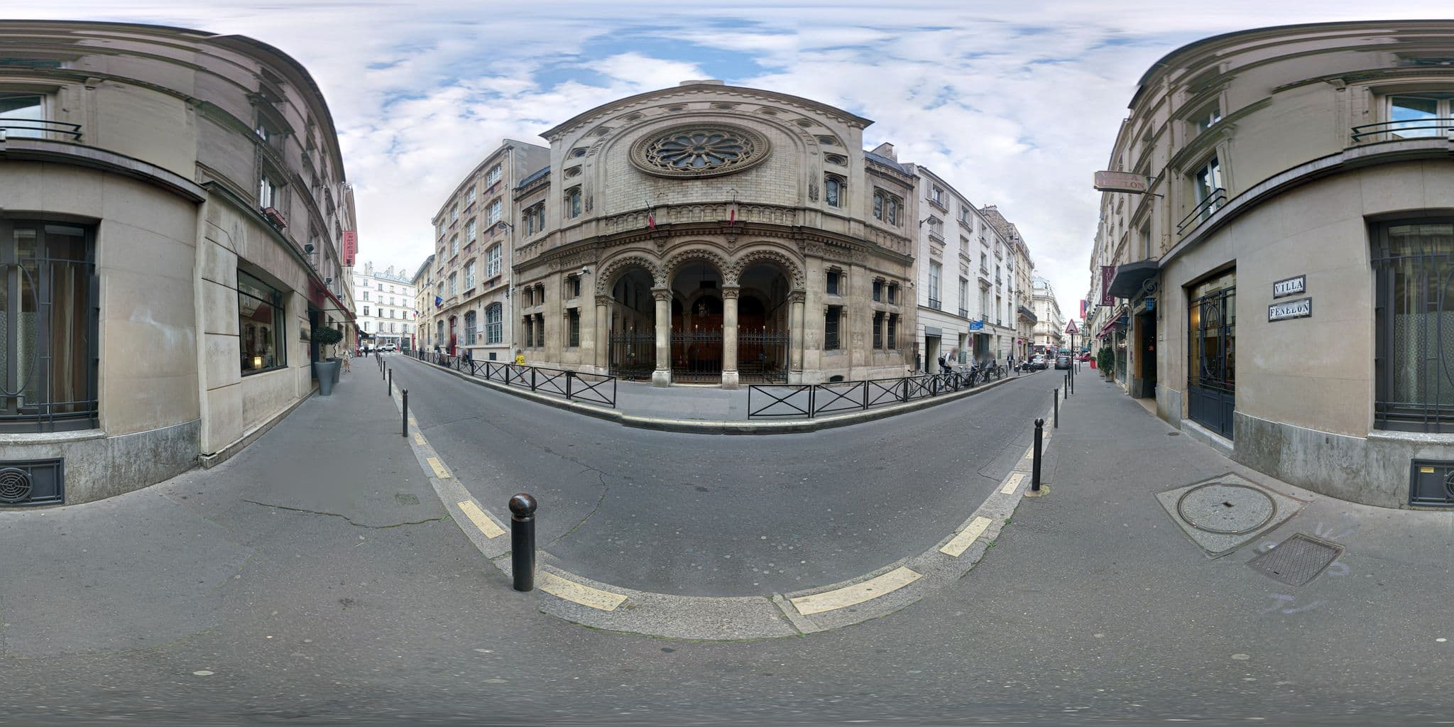 Street view near Hôtel Bienvenue, Paris 09 Opéra — © dhuyp (CC BY-SA · Mapillary)