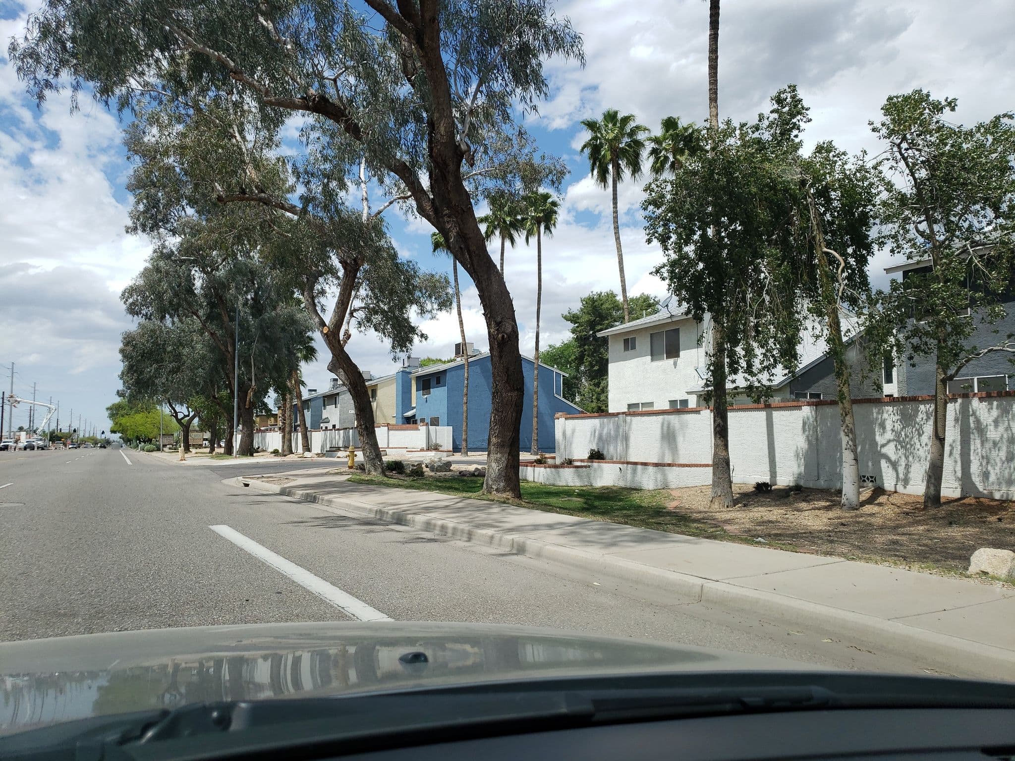 Street view near Cliff Castle Casino, Deer Valley — © drkludge (CC BY-SA · Mapillary)