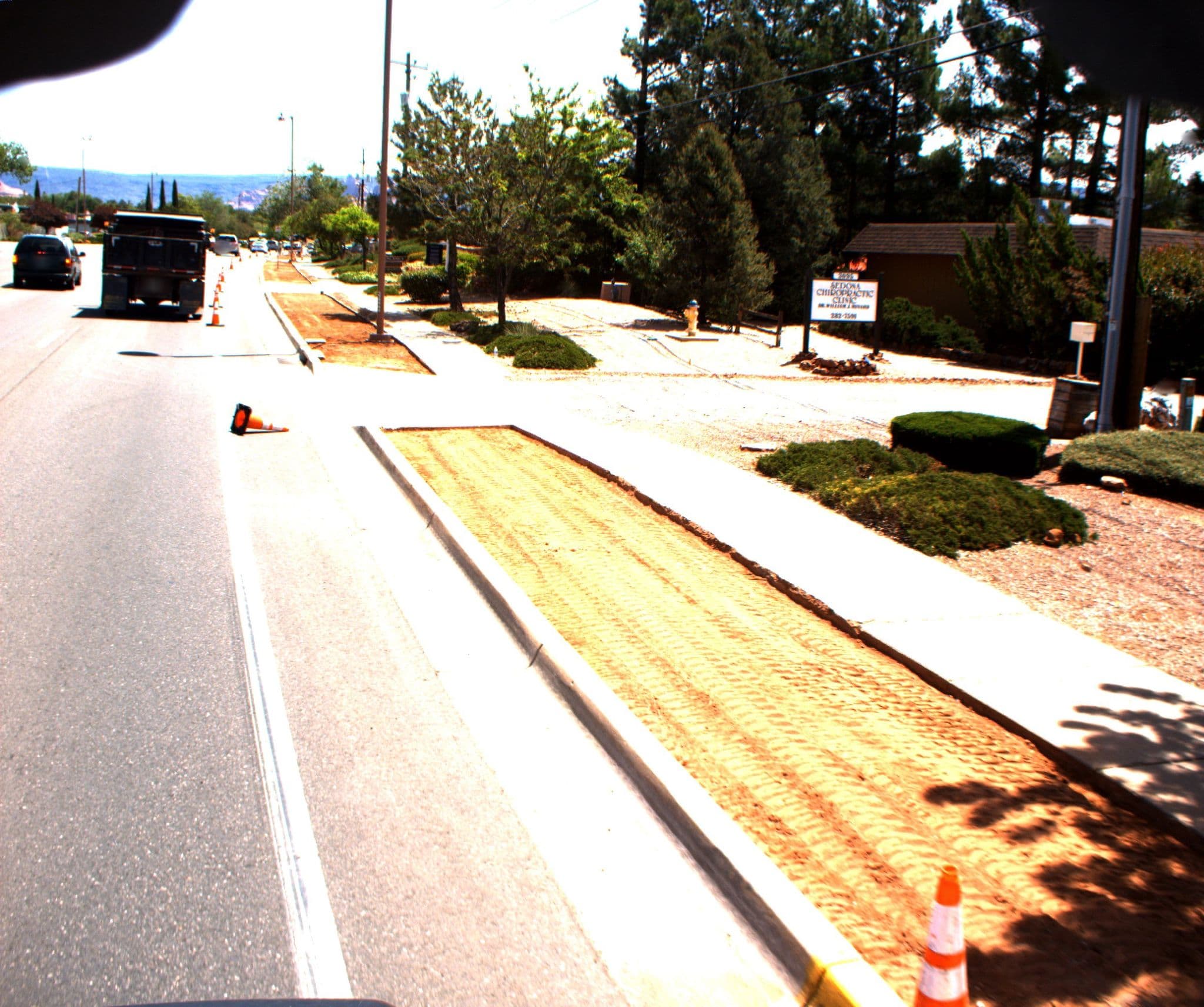 Street view near Arroyo Pinion Hotel, West Sedona — © adotgis (CC BY-SA · Mapillary)