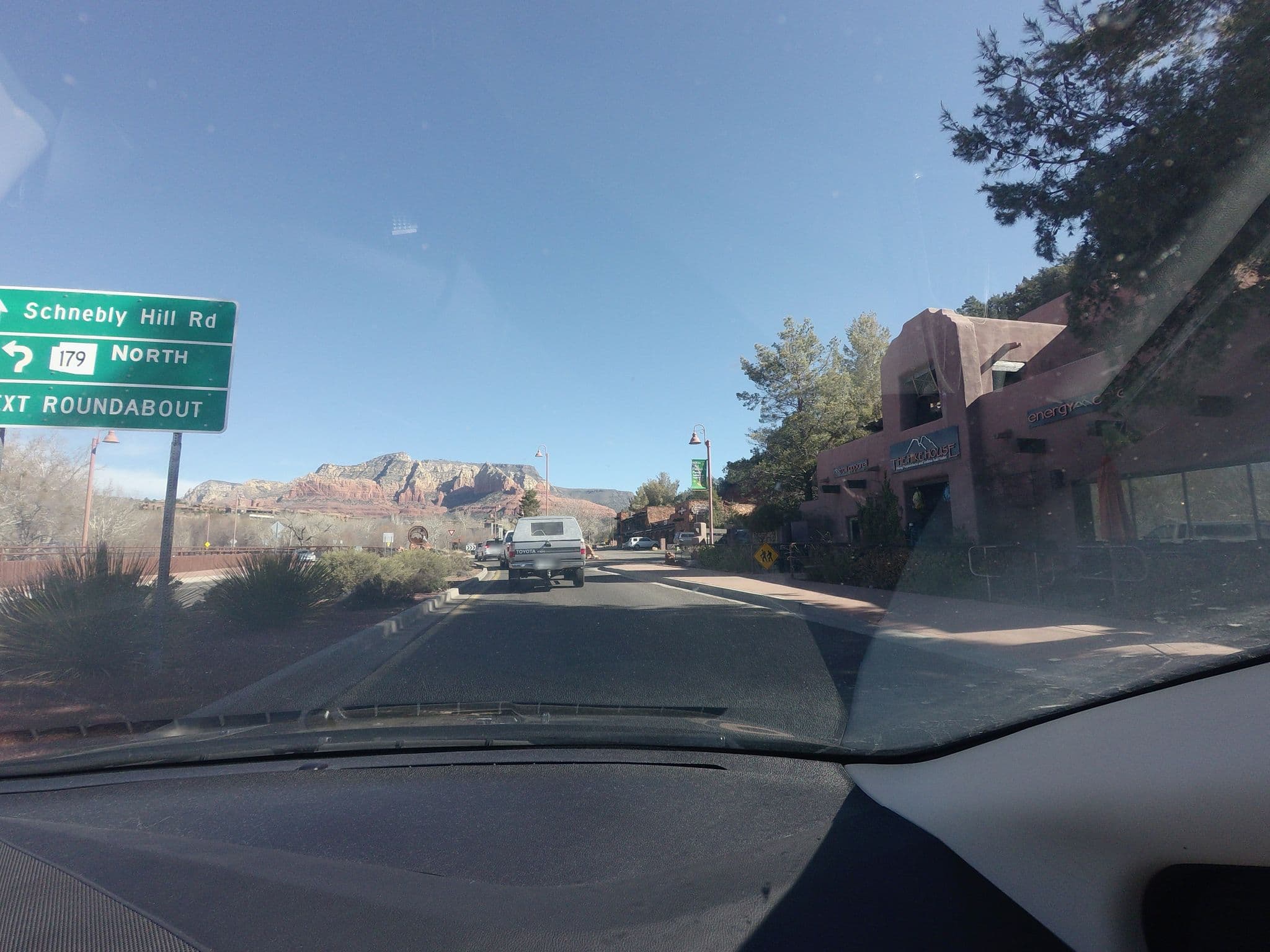 Street view near Ilx Resorts, Sedona — © hshearer (CC BY-SA · Mapillary)