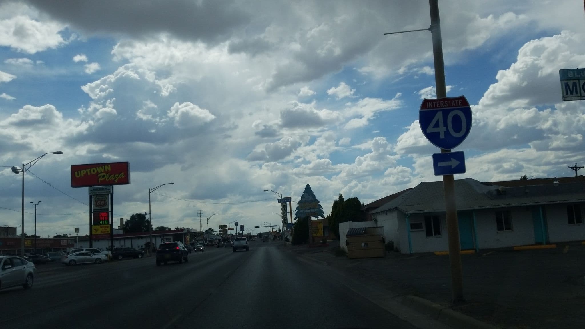 Street view near Arrowhead Lodge, Gallup — © jbthemilker (CC BY-SA · Mapillary)