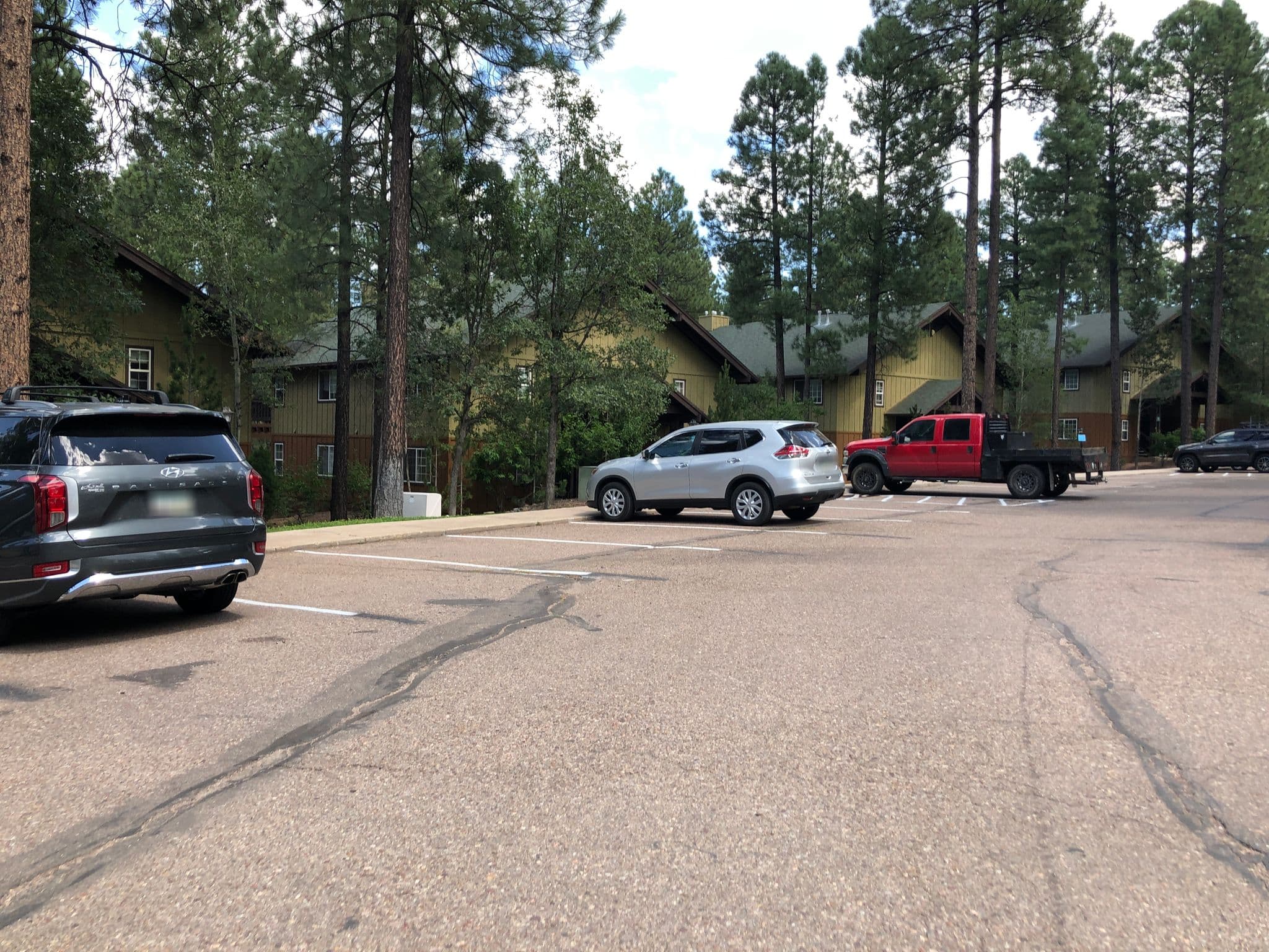 Street view near WorldMark Pinetop, Pinetop-Lakeside — © jon_hanson (CC BY-SA · Mapillary)