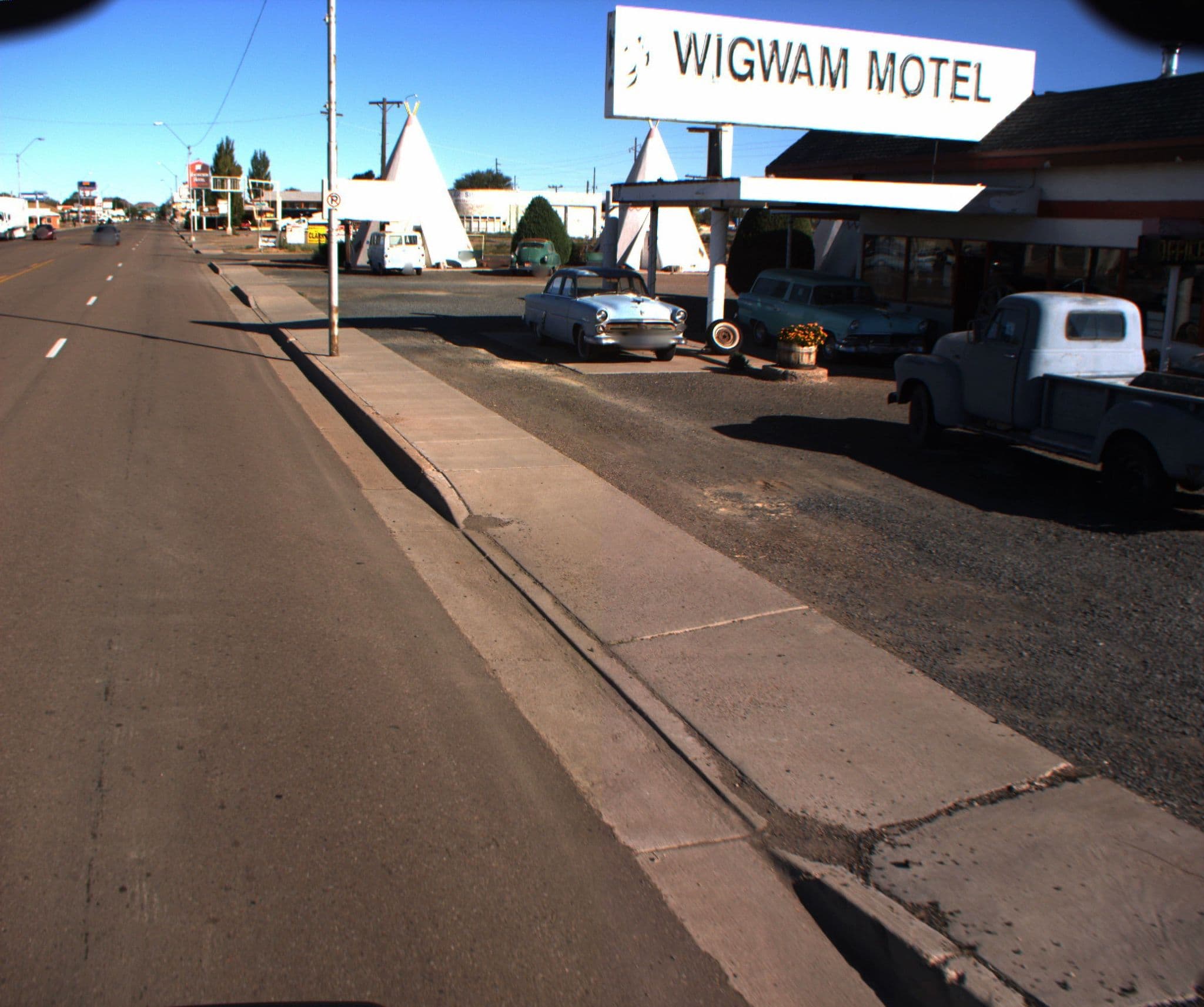 Street view near Wigwam Village Motel #6, Joseph City — © adotgis (CC BY-SA · Mapillary)