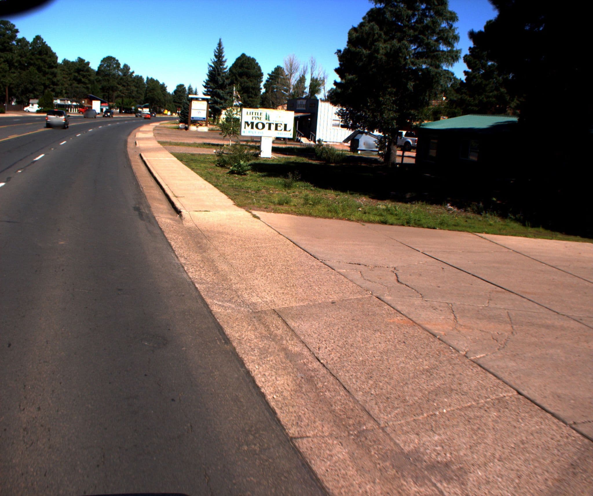 Street view near Little Pine Motel, Pinetop-Lakeside — © adotgis (CC BY-SA · Mapillary)