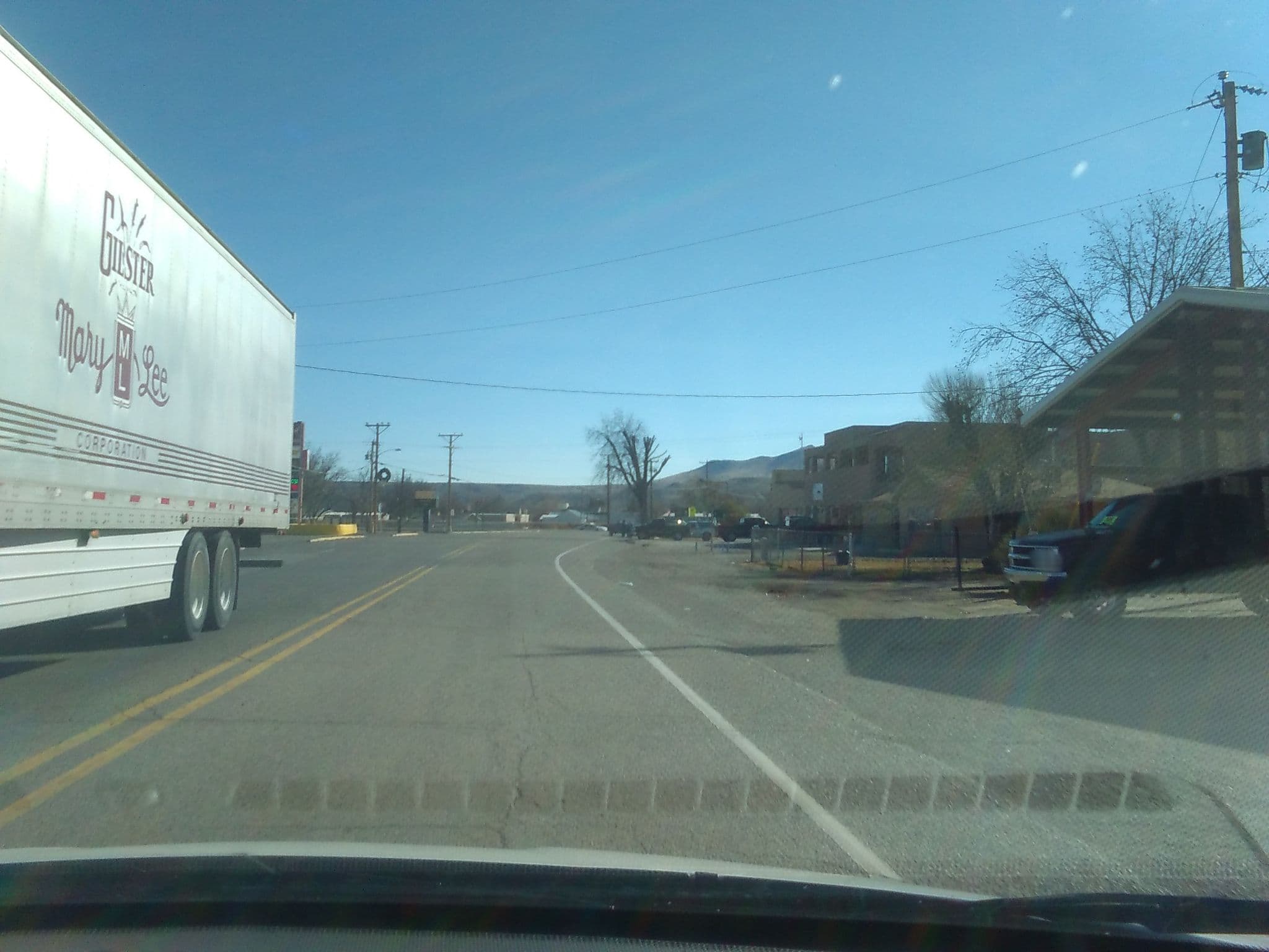 Street view near King's Pillow Inn, Hatch — © james_mapillary (CC BY-SA · Mapillary)