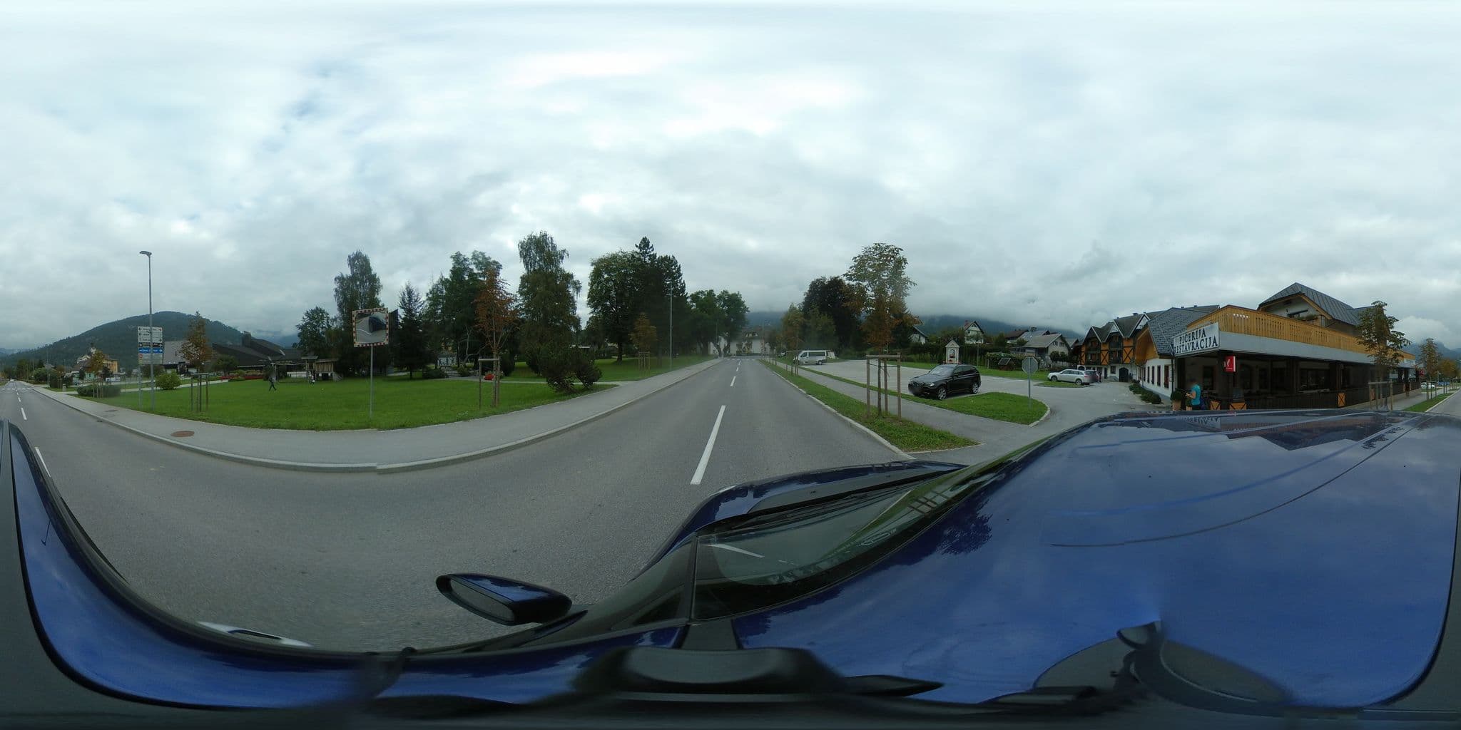 Street view near Hotel, restavracija, picerija Tripič, Bohinjska Bistrica — © javiersanp (CC BY-SA · Mapillary)