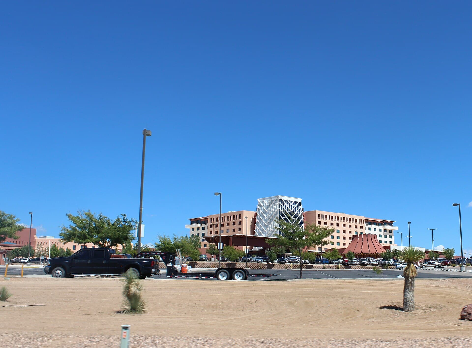 Isleta Resort & Casino (via Wikimedia Commons, CC BY 3.0)