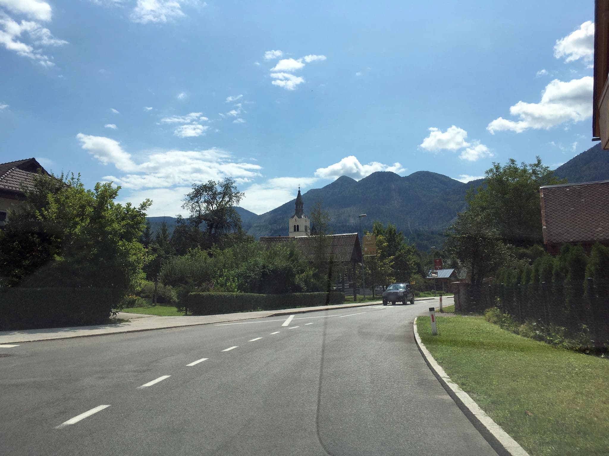 Street view near Pr' Skalovc, Bohinjska Bistrica — © istefanos (CC BY-SA · Mapillary)