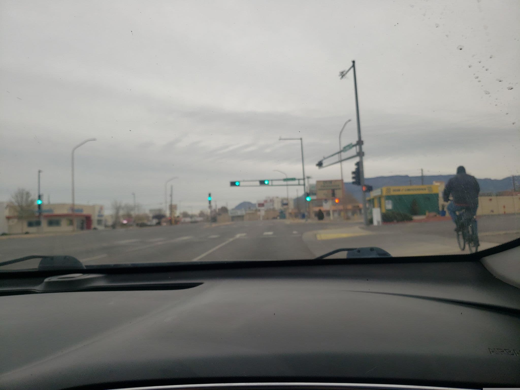 Street view near La Quinta Inn Albuquerque I-40 East / San Mateo, Albuquerque — © finneystreetview (CC BY-SA · Mapillary)