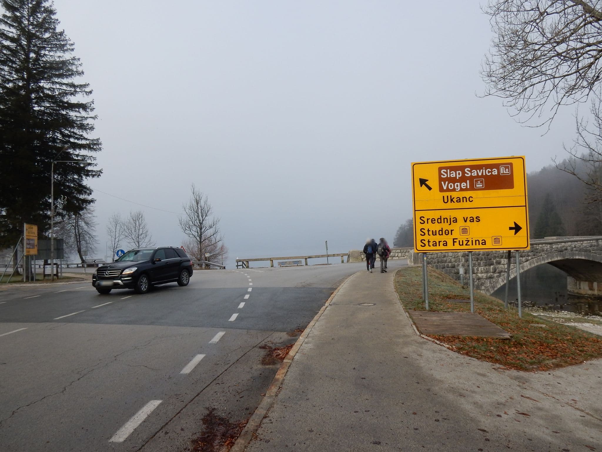Street view near Hotel Jezero, Bohinjska Bistrica — © deliodelemos (CC BY-SA · Mapillary)