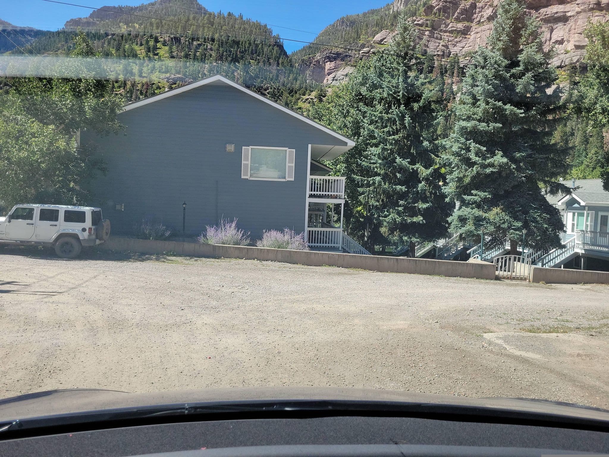 Street view near Choice Hotels, Ouray — © Montrose_Lyle (CC BY-SA · Mapillary)
