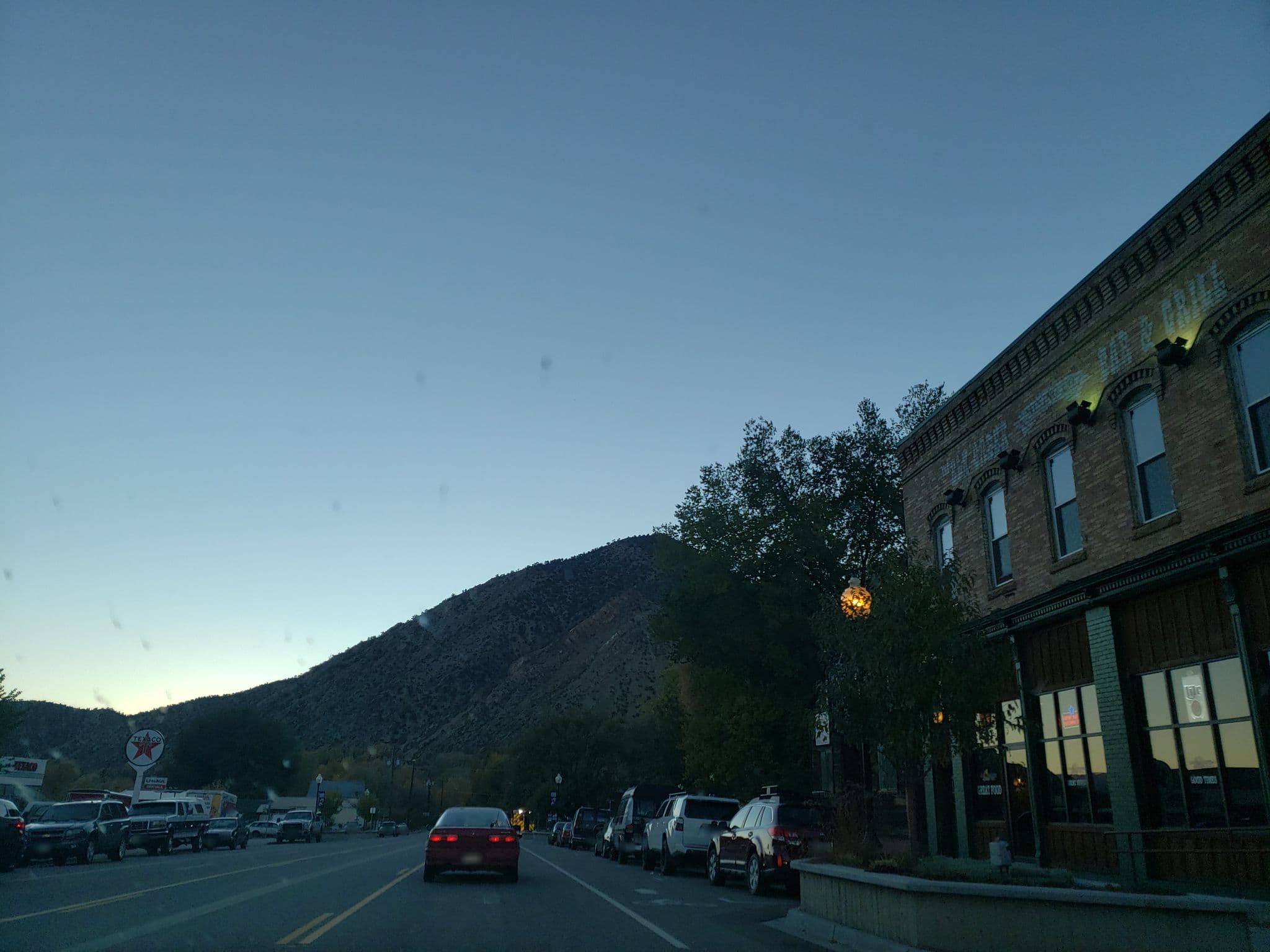 Street view near The Ore House Inn, Silt — © muthu (CC BY-SA · Mapillary)