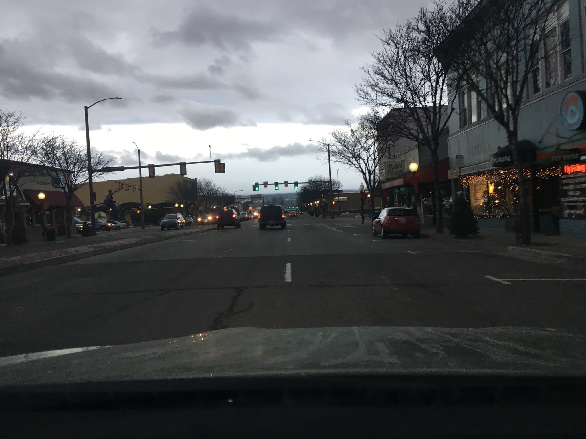 Street view near Stay Glassy, Montrose — © gary_garylancelot_com (CC BY-SA · Mapillary)