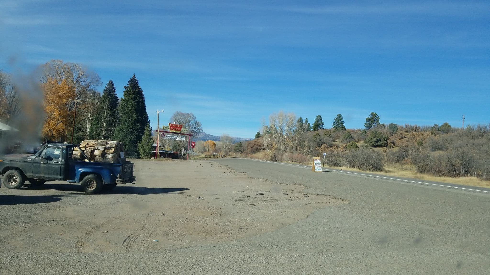 Street view near Elkhorn Lodge Chama, Chama — © jbthemilker (CC BY-SA · Mapillary)