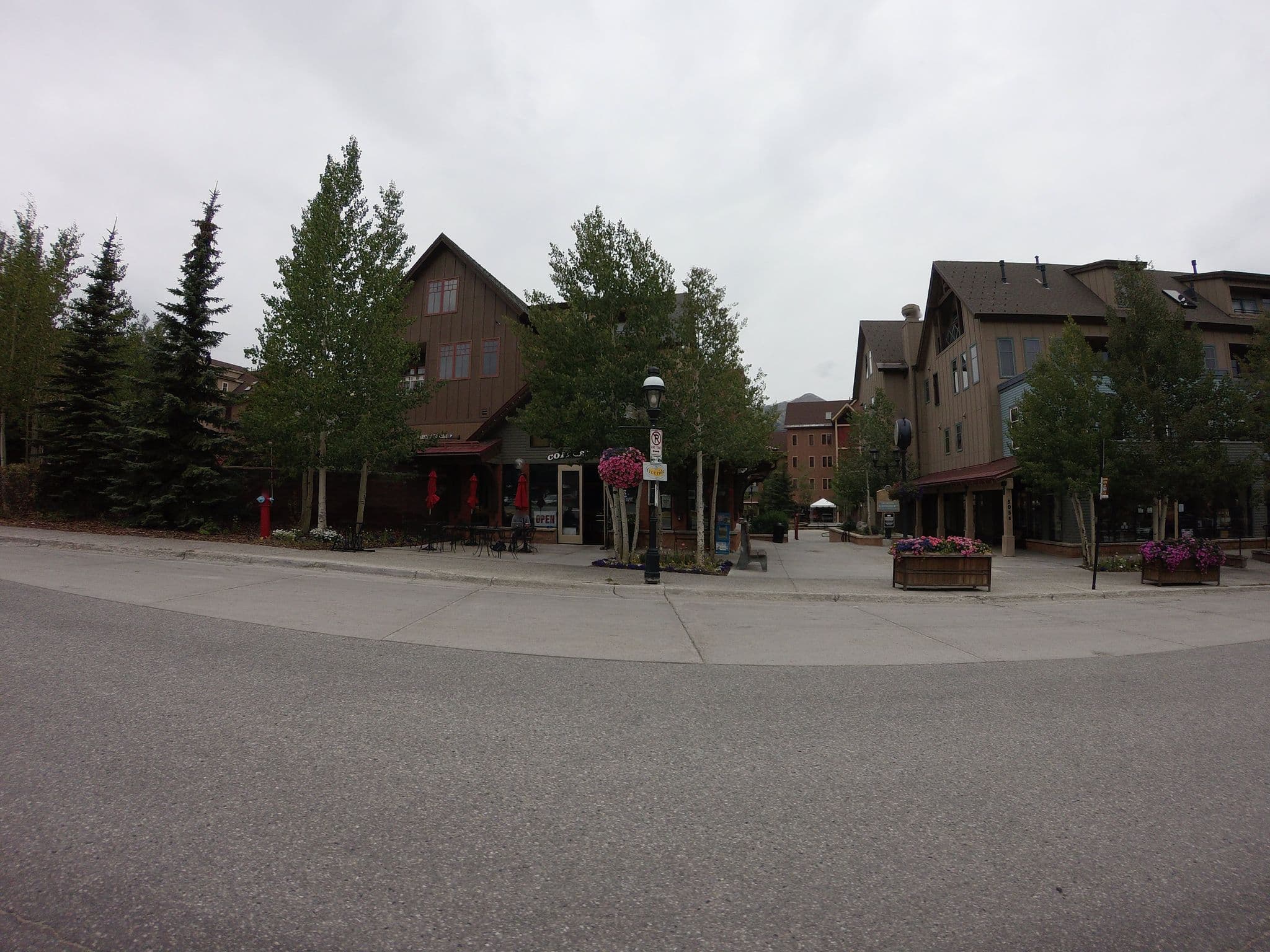Street view near Resortquest International, Silverthorne — © talllguy (CC BY-SA · Mapillary)