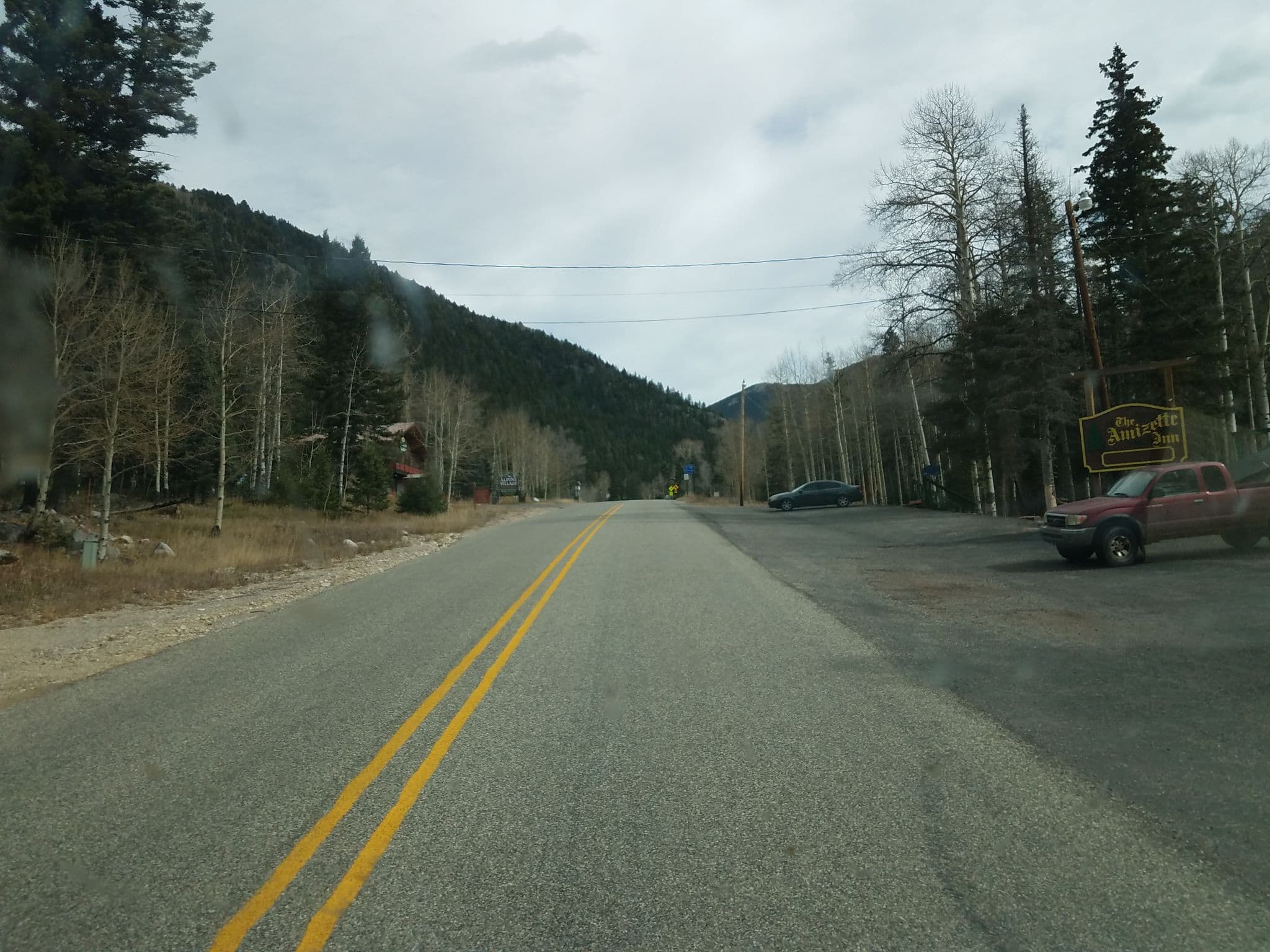 Street view near Amizette Inn, Arroyo Seco — © jbthemilker (CC BY-SA · Mapillary)