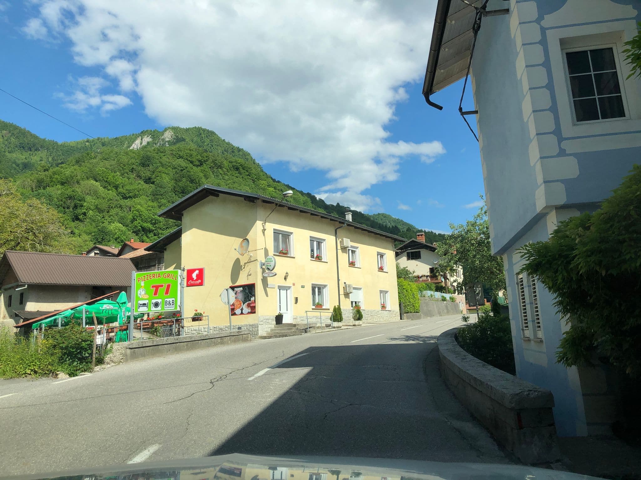 Street view near The Blue House, Tolmin — © derzornigemarkus (CC BY-SA · Mapillary)