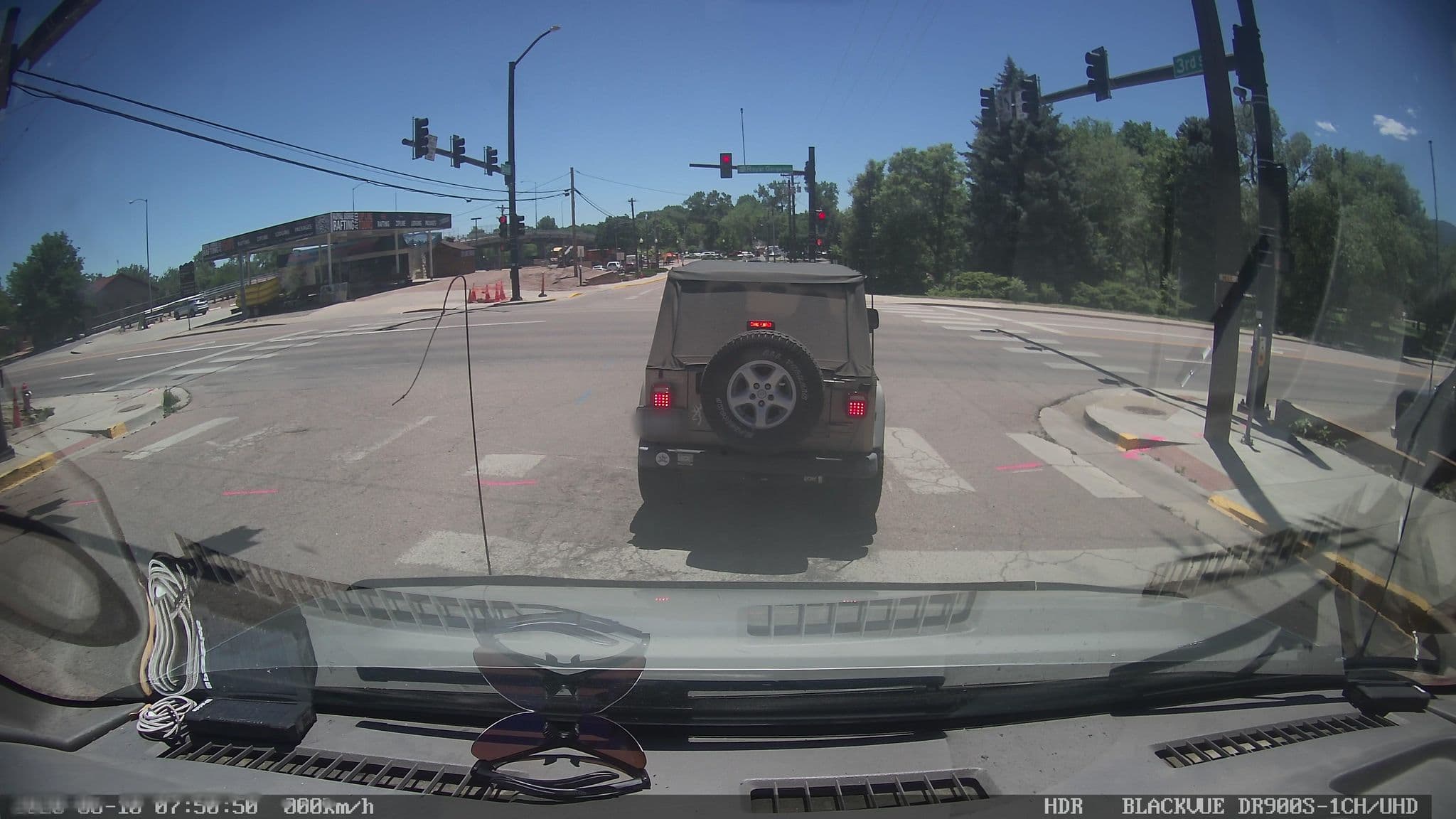 Street view near Parkview Inn Motel Canon City, Cañon City — © jbthemilker (CC BY-SA · Mapillary)