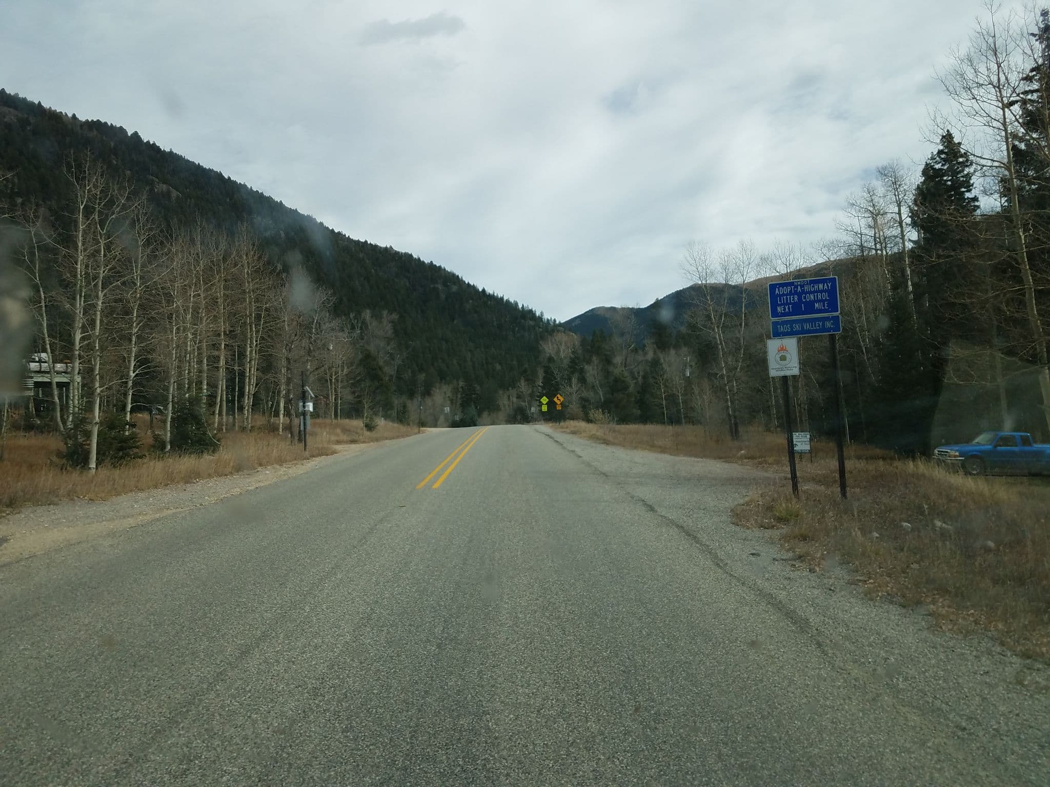 Street view near Cottam's Lodge, Arroyo Seco — © jbthemilker (CC BY-SA · Mapillary)