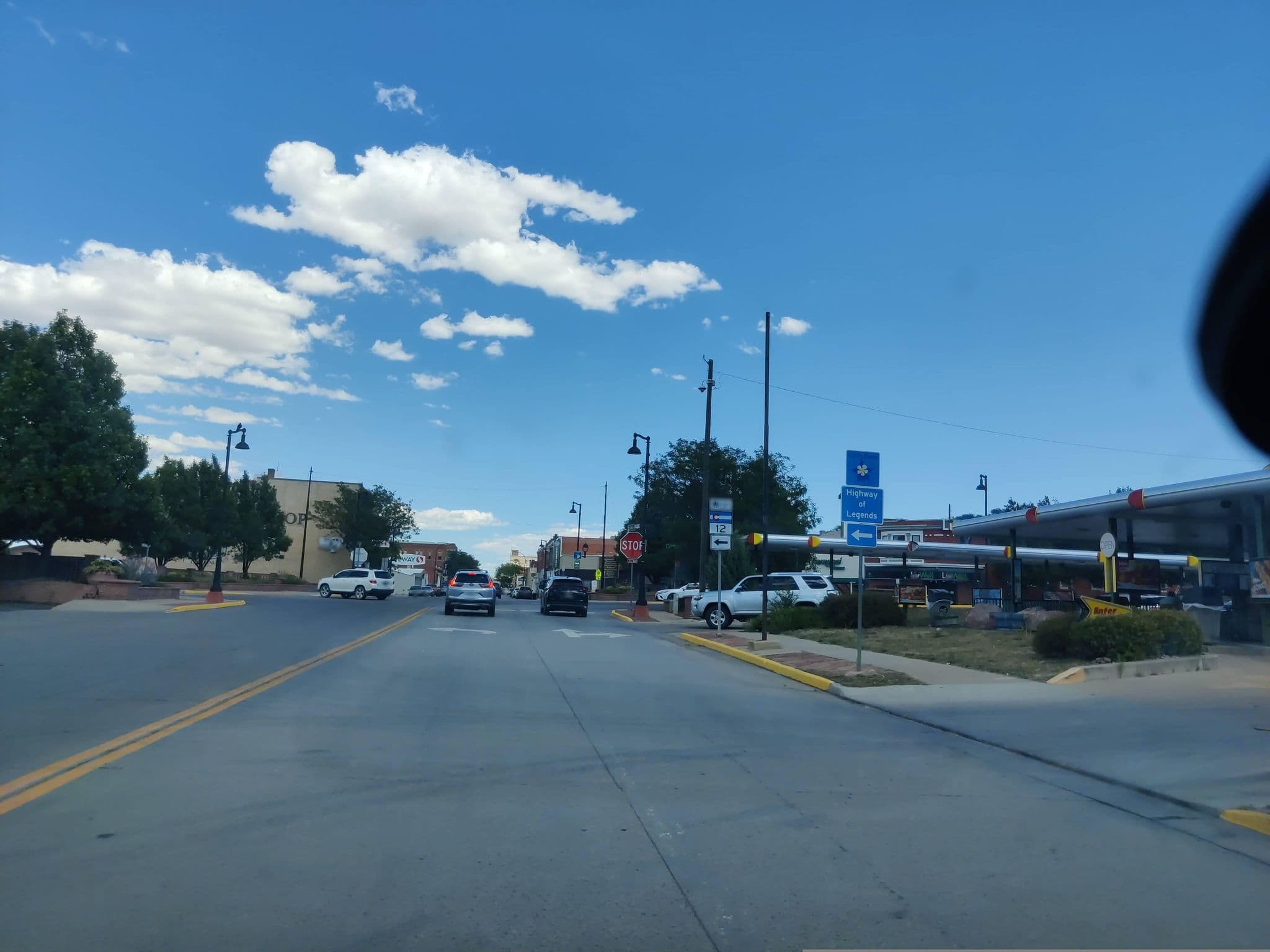 Street view near Trinidad Inn & Suites, Trinidad — © vorpalblade (CC BY-SA · Mapillary)