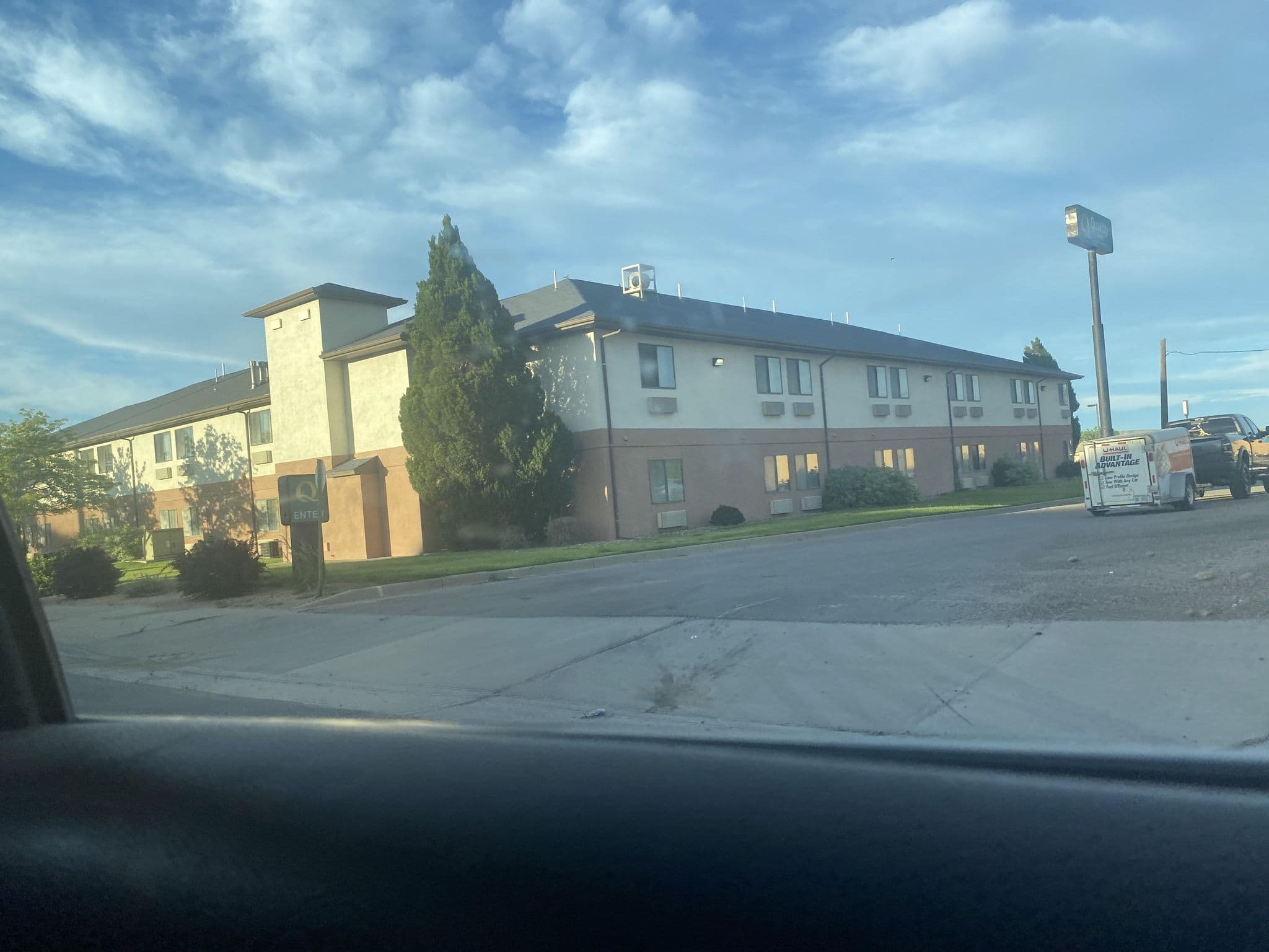 Street view near Choice Hotels, Pueblo — © mikeystreetview9 (CC BY-SA · Mapillary)