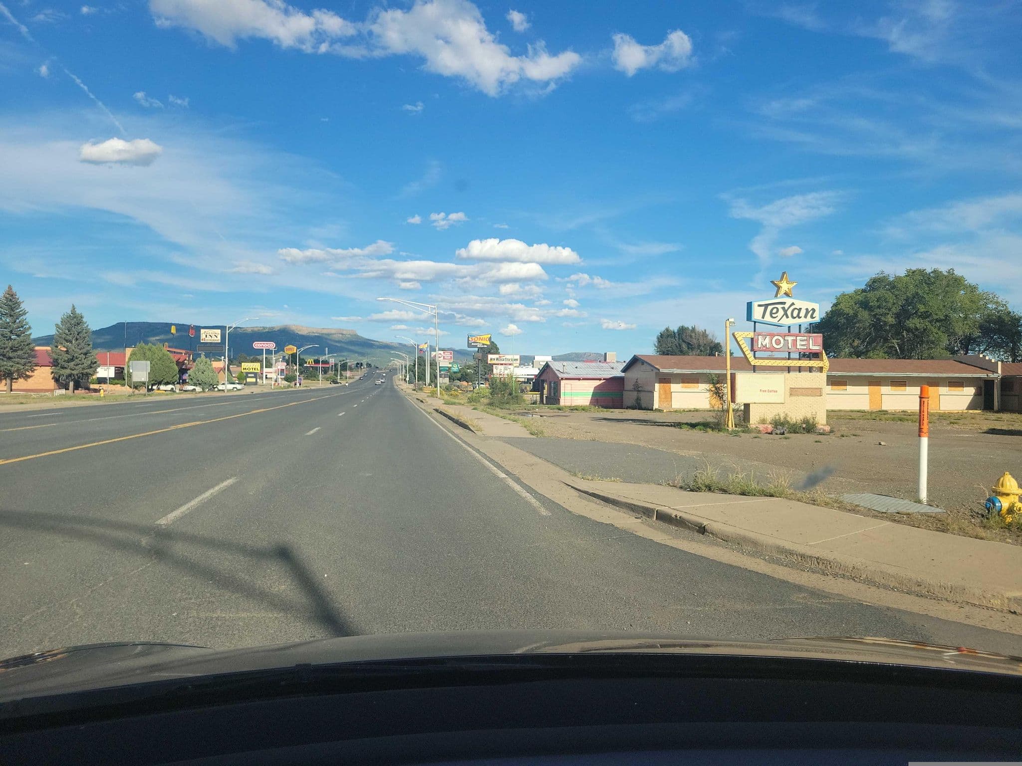 Street view near Texan Motel, Raton — © Montrose_Lyle (CC BY-SA · Mapillary)