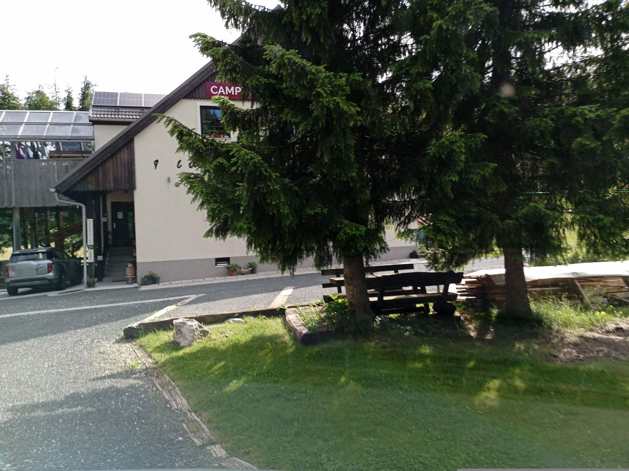 Street view near Cvet Gora, Camping, Glamping, Preddvor — © atze02 (CC BY-SA · Mapillary)