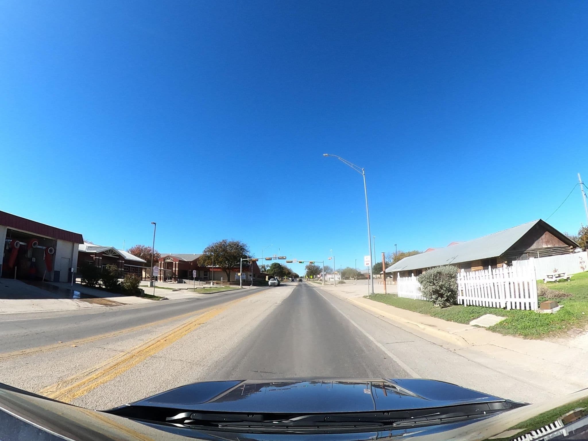 Street view near Bar D Inn & Suites, San Saba — © raveneye (CC BY-SA · Mapillary)