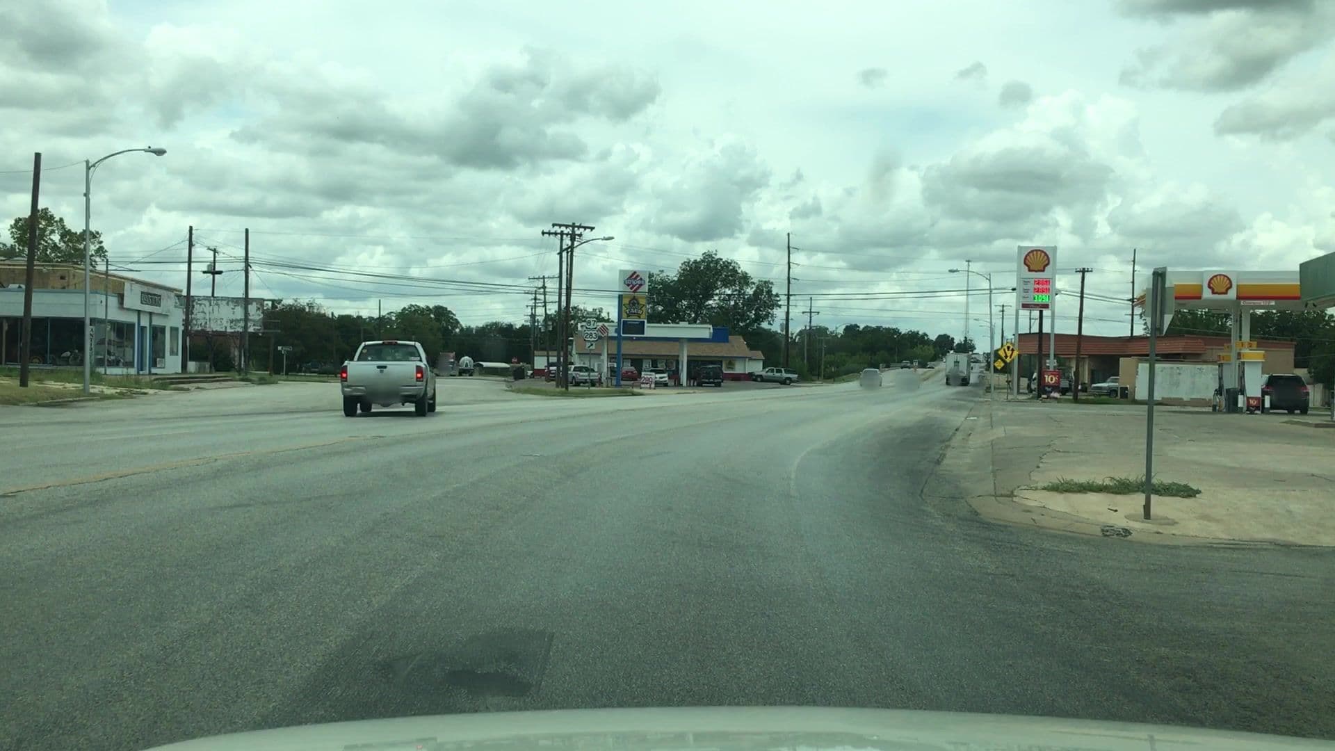 Street view near Brady Motel, Brady — © lvl5 (CC BY-SA · Mapillary)
