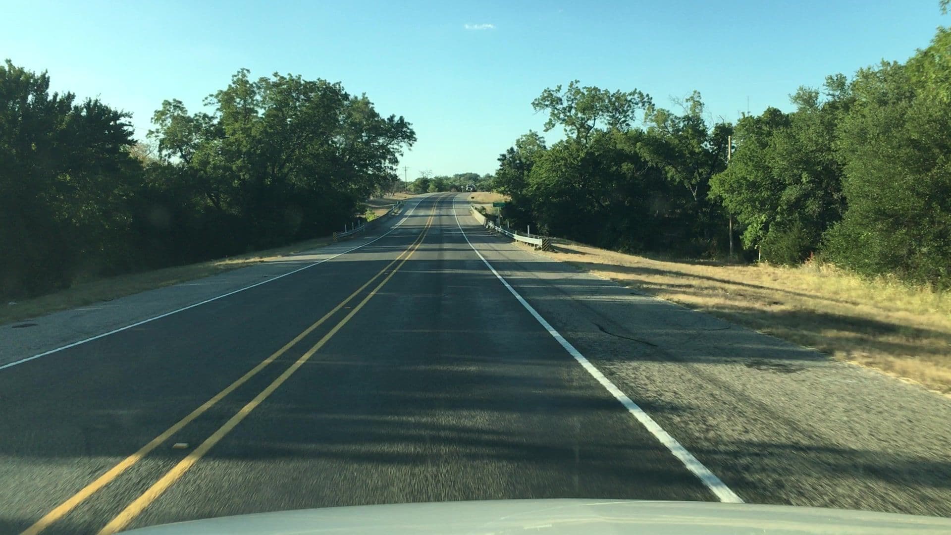Street view near Loose Nuts Bed & Breakfast, Lampasas — © lvl5 (CC BY-SA · Mapillary)