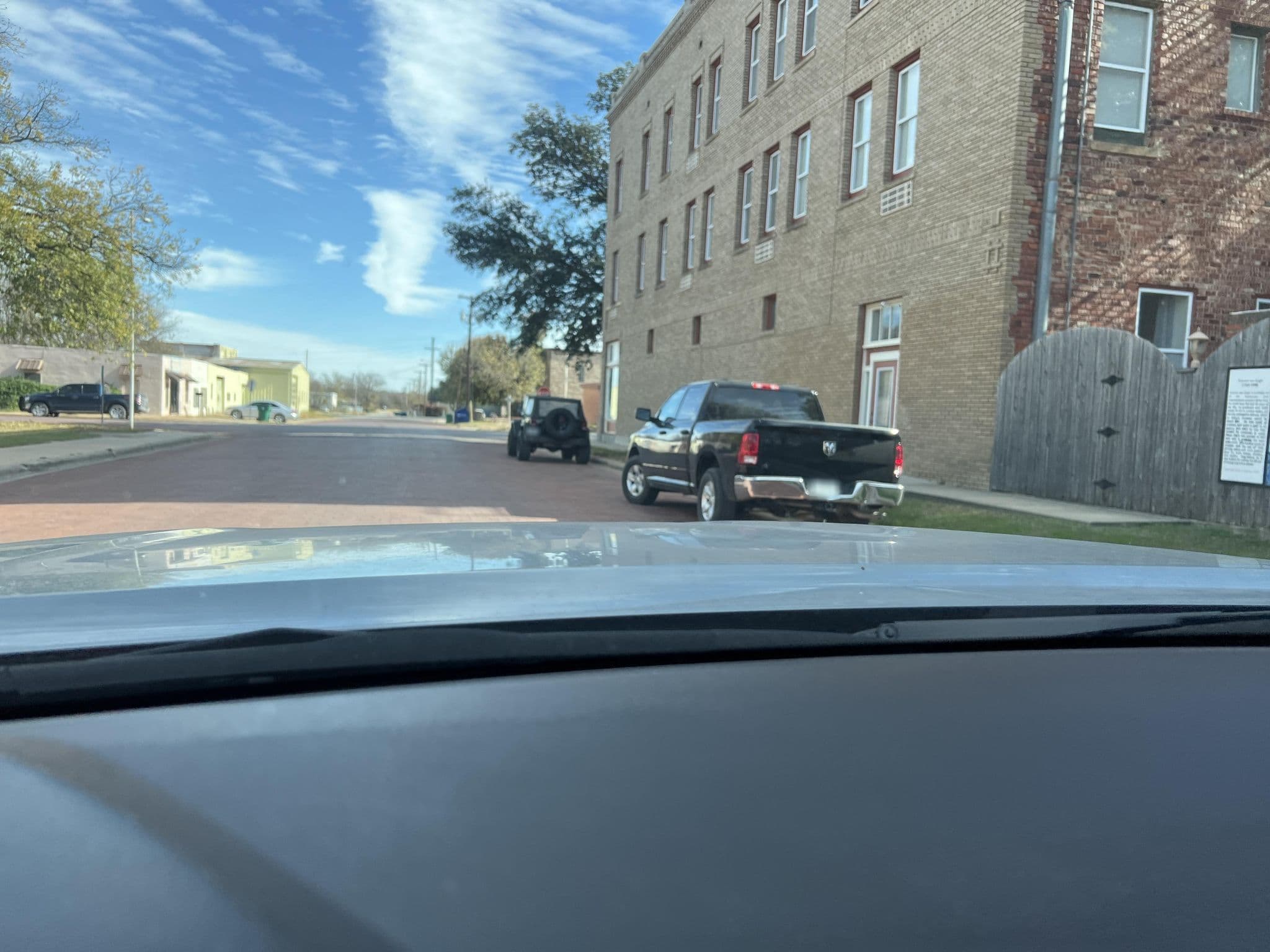 Street view near The Eastland Hotel, Eastland — © chuckfinley71 (CC BY-SA · Mapillary)