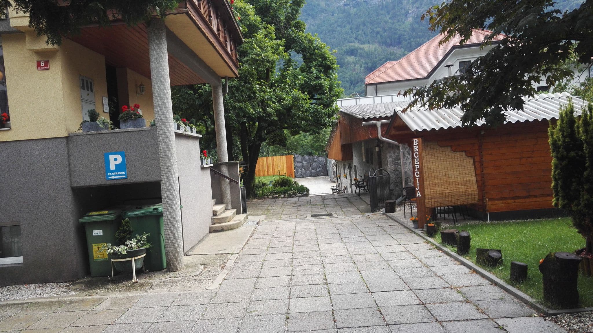 Street view near Apartma Rant, Jesenice — © aceini (CC BY-SA · Mapillary)