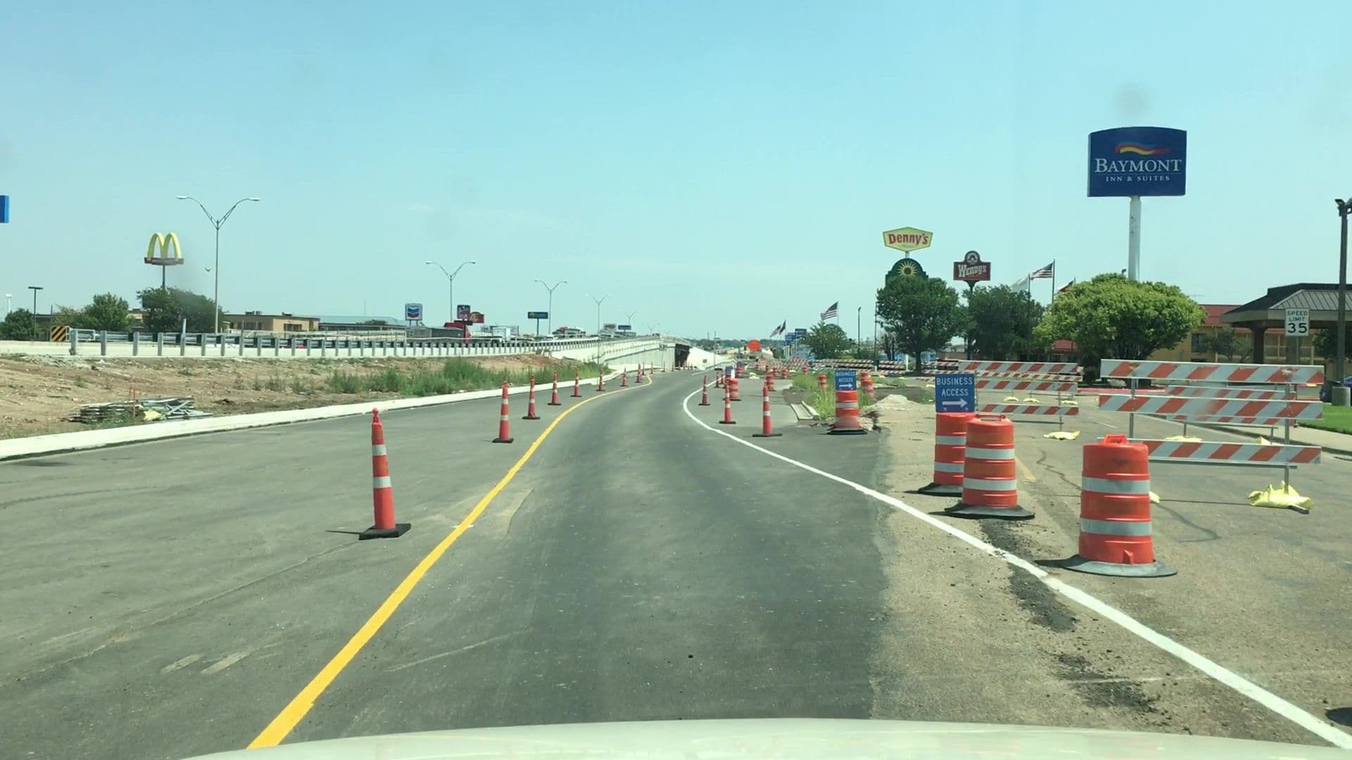 Street view near Ramada Inn, Amarillo — © lvl5 (CC BY-SA · Mapillary)