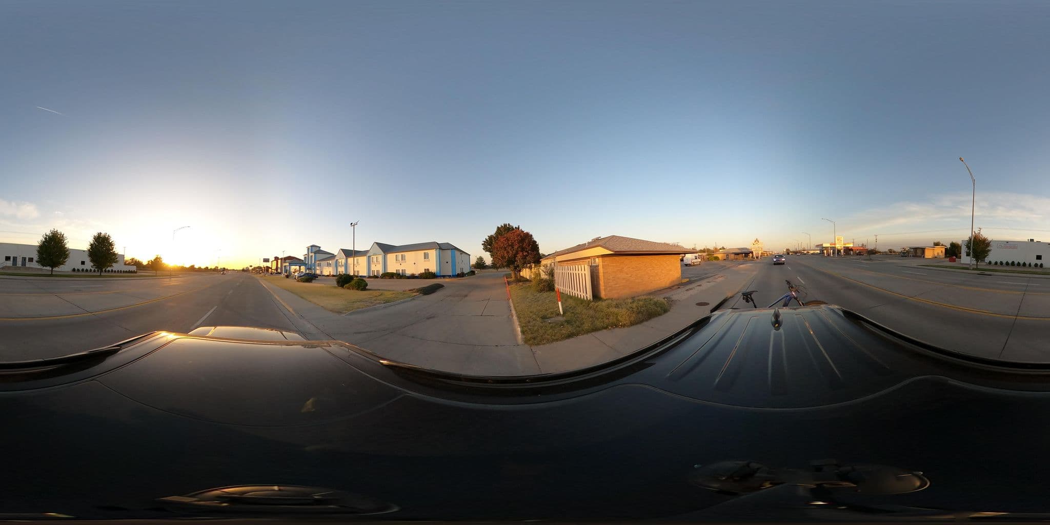Street view near Windsor Inn & Suites, Dodge City — © justinmeyers (CC BY-SA · Mapillary)