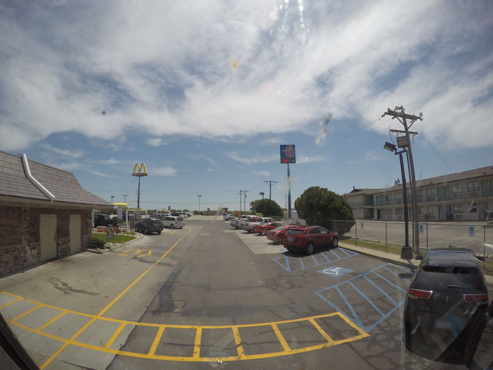 Street view near Motel 6, Hays — © toebee (CC BY-SA · Mapillary)