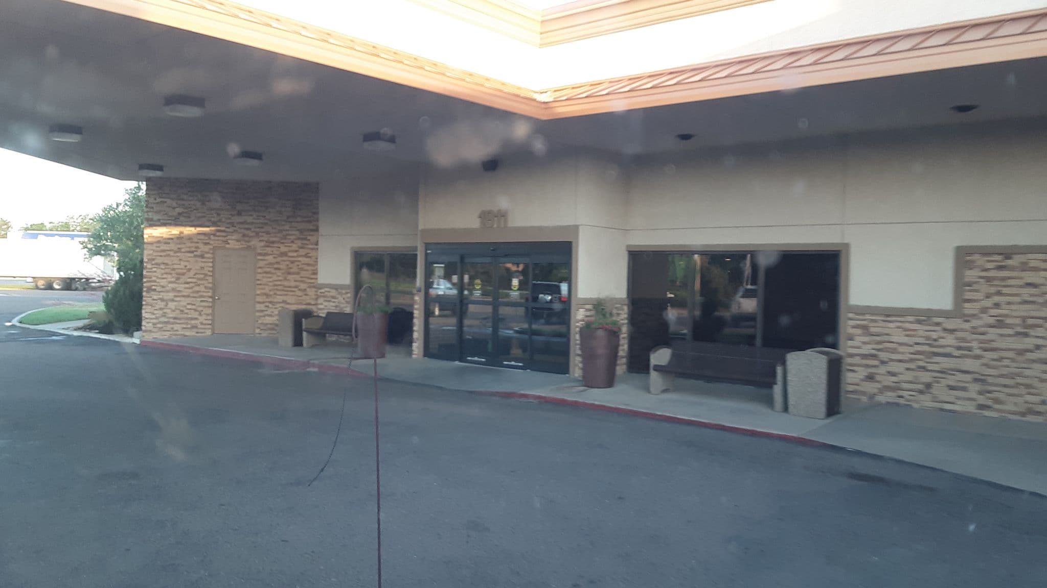 Street view near Clarion Inn, Garden City — © jbthemilker (CC BY-SA · Mapillary)