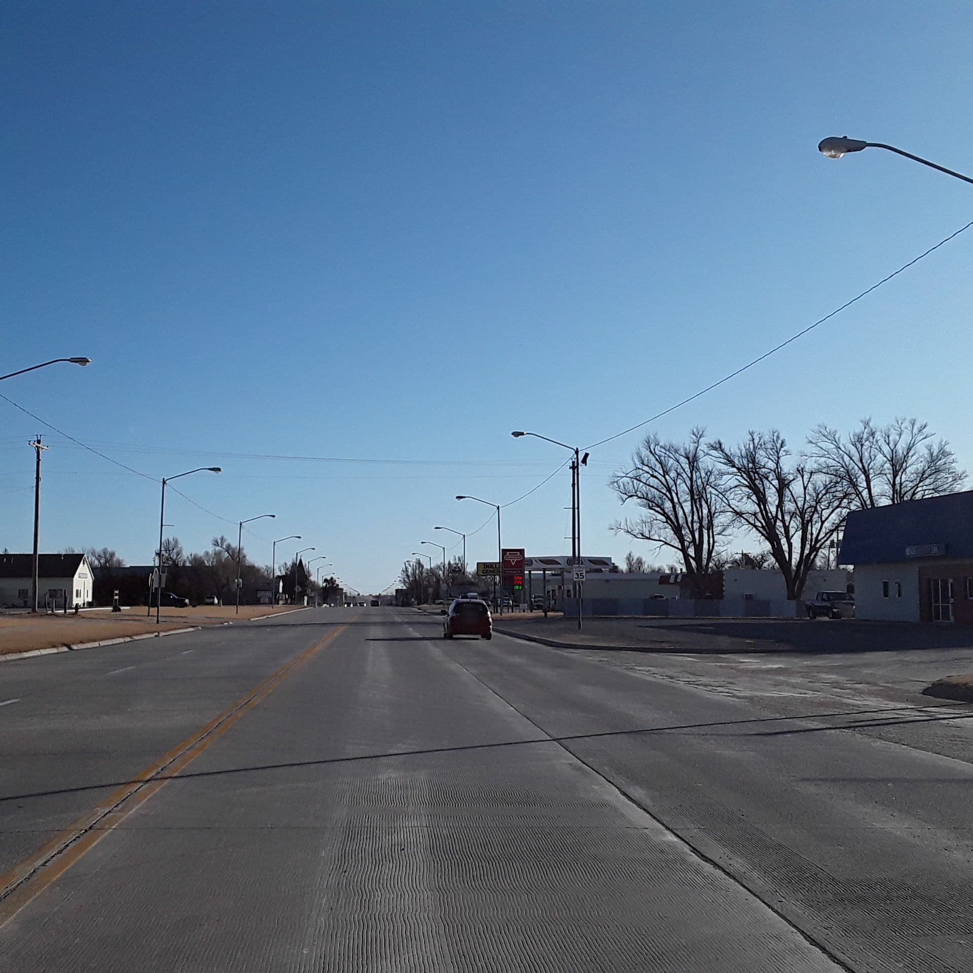 Street view near Budget Host Moon Mist Inn, Meade — © james_mapillary (CC BY-SA · Mapillary)