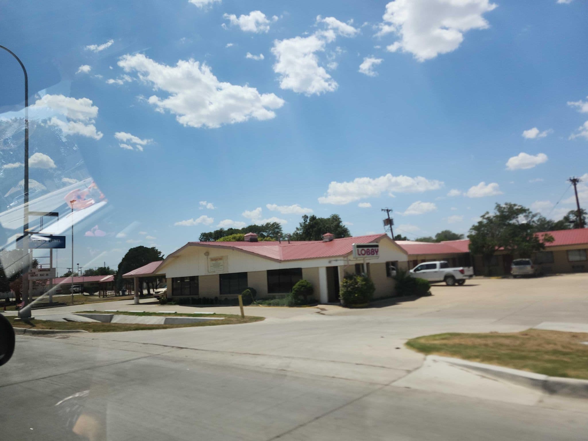 Street view near Americas Best Value Inn Guymon, Guymon — © finneystreetview (CC BY-SA · Mapillary)