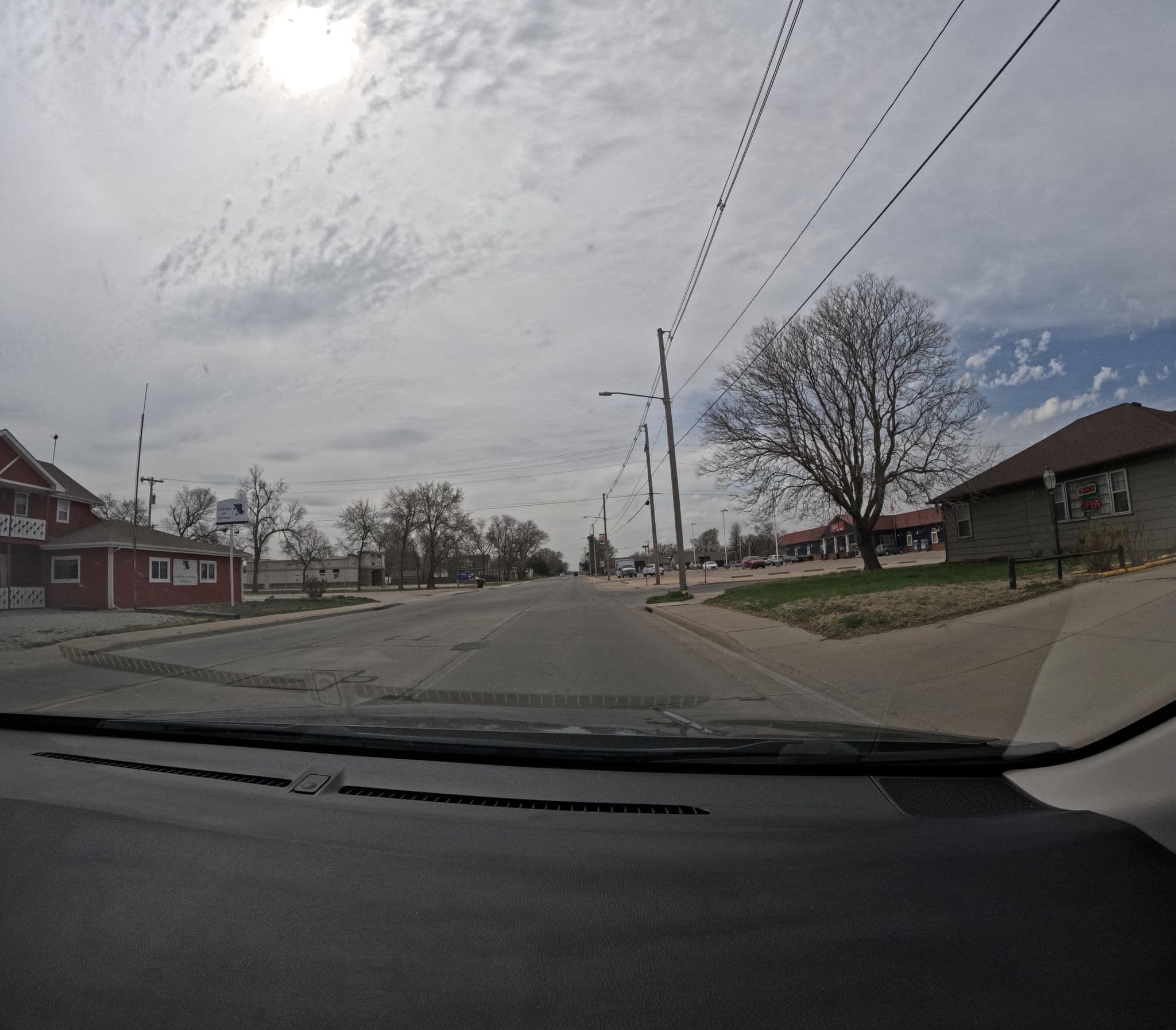 Street view near Coronado West Motel, Lindsborg — © toebee (CC BY-SA · Mapillary)