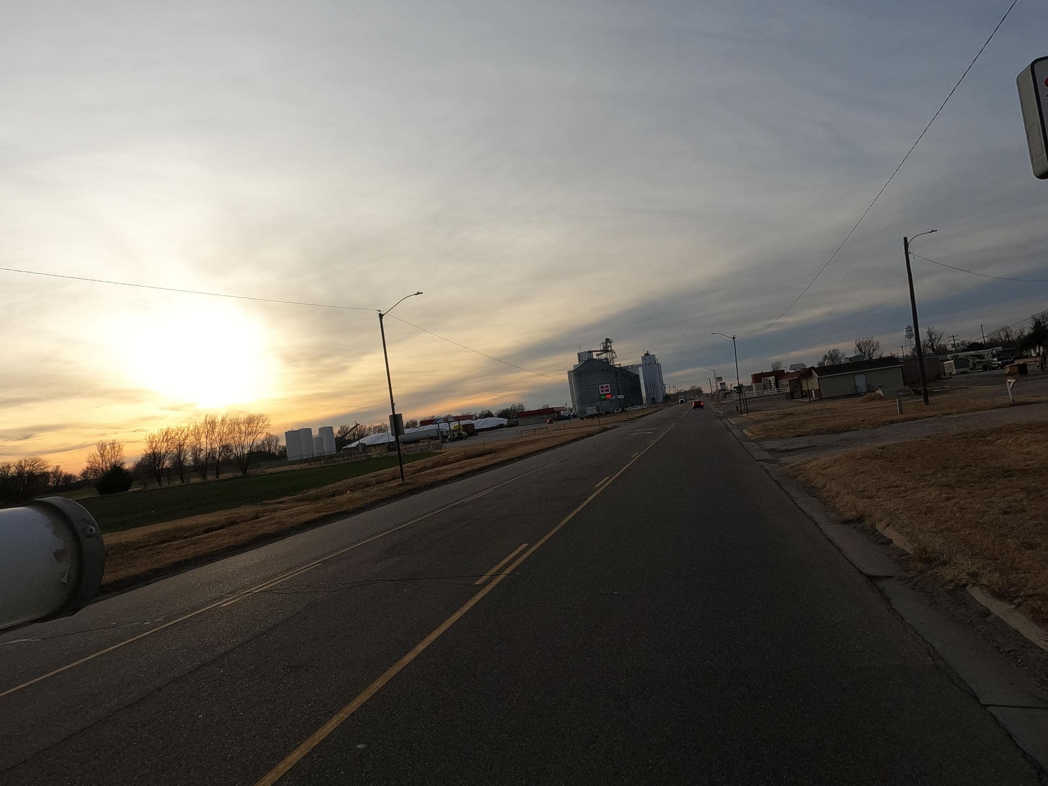 Street view near Stafford Motor Inn, Pratt — © bundlegut (CC BY-SA · Mapillary)